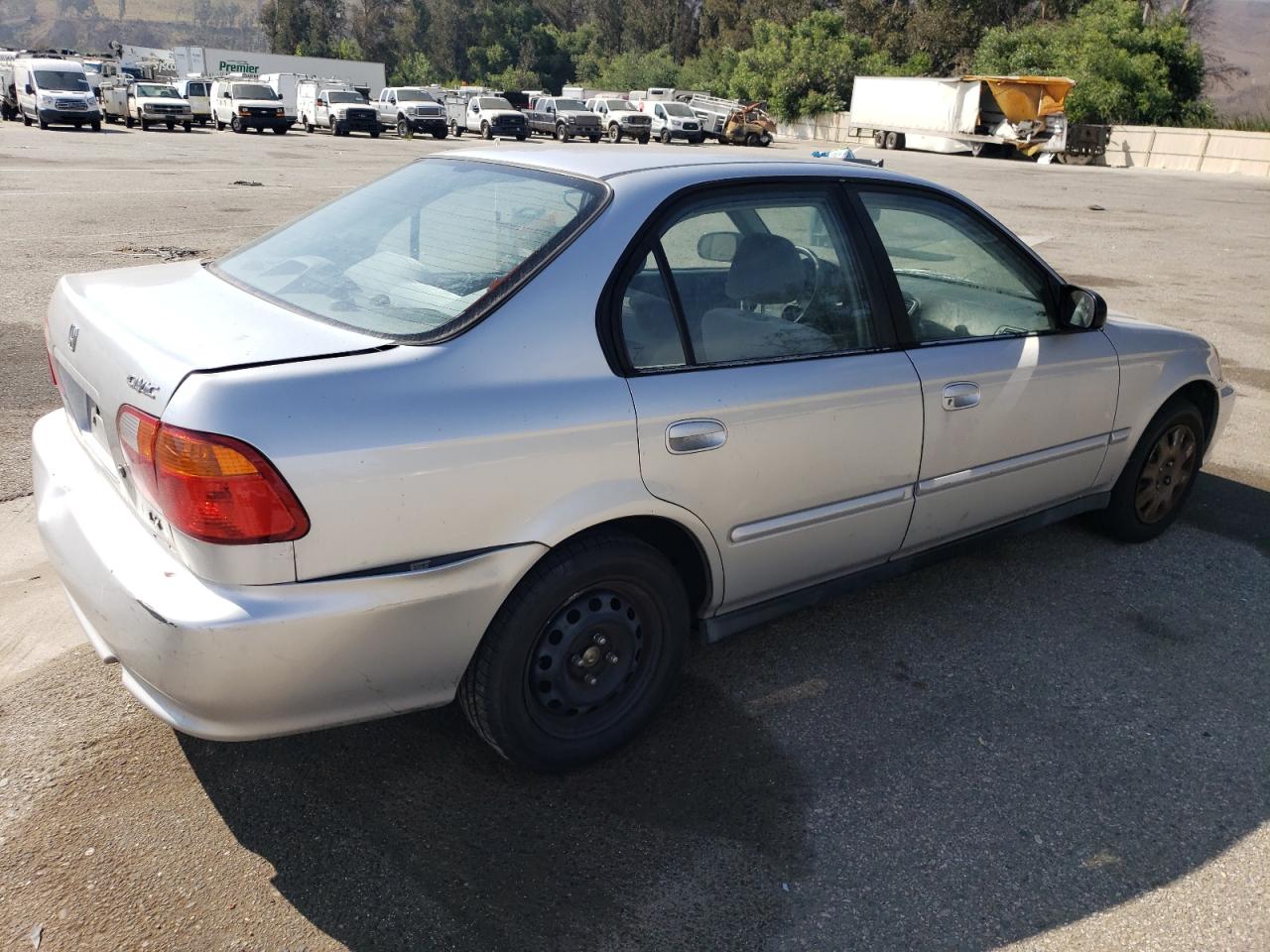 2000 Honda Civic Base Серебряный vin: 2HGEJ6614YH550011