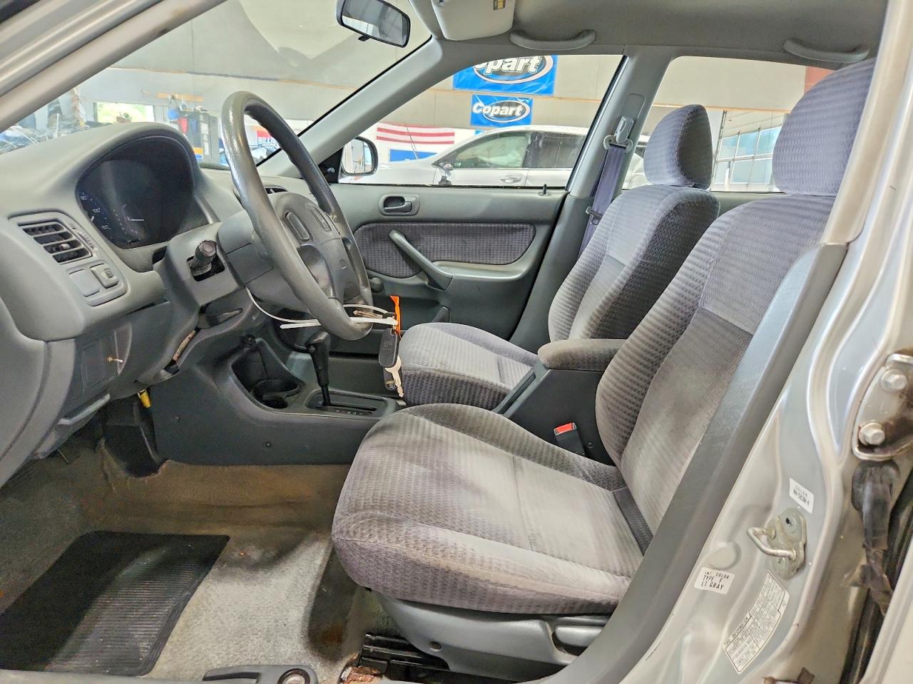2000 Honda Civic Base Silver vin: 2HGEJ6615YH574530