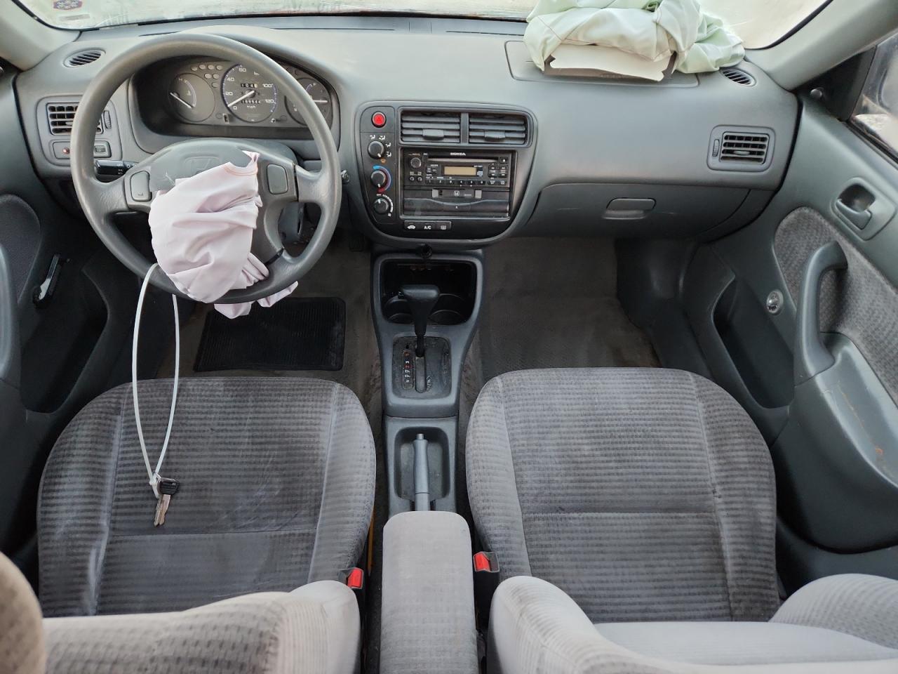 2000 Honda Civic Base Серебряный vin: 2HGEJ6616YH604781