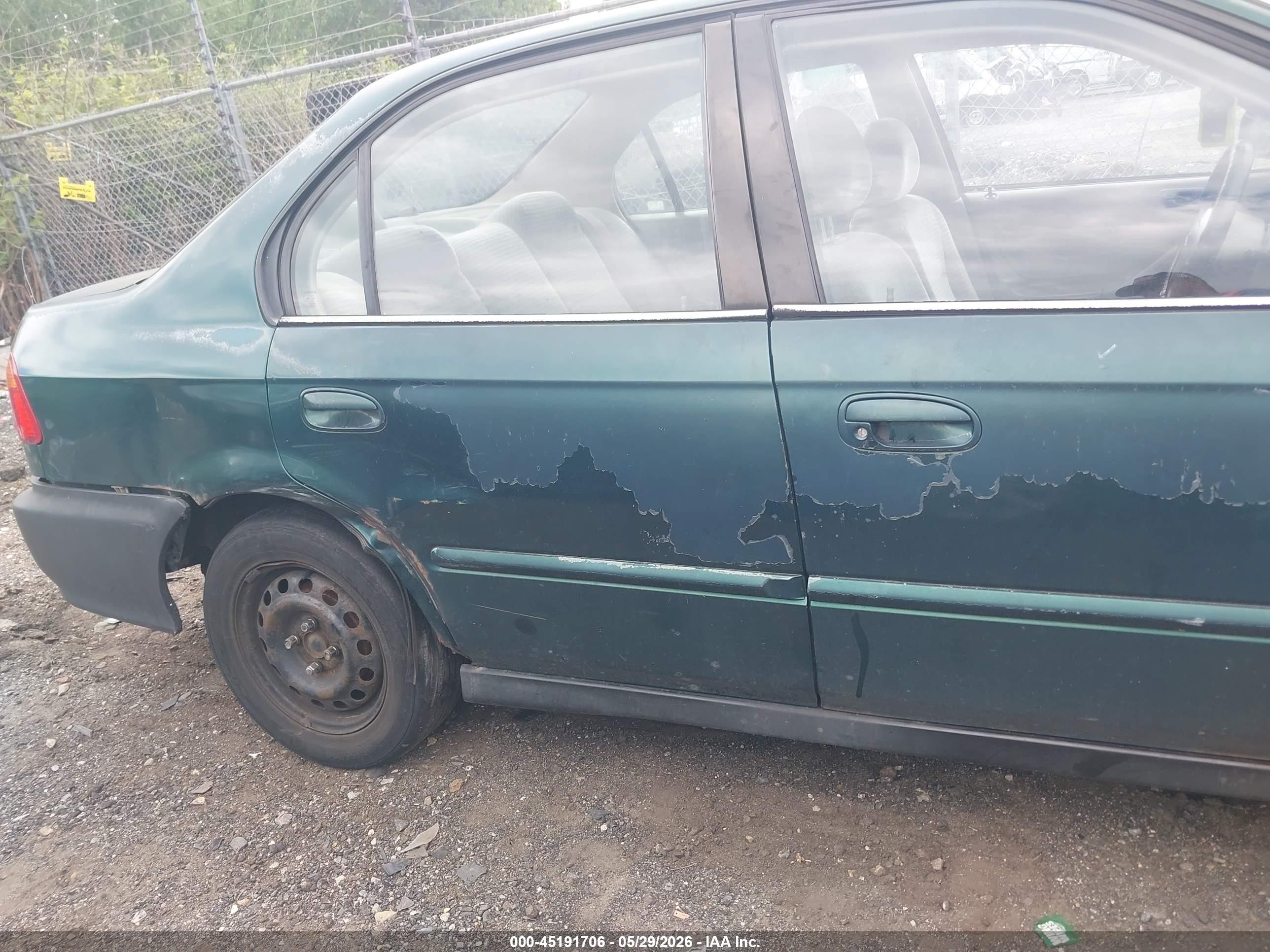 2000 Honda Civic Value Package Green vin: 2HGEJ6617YH527337