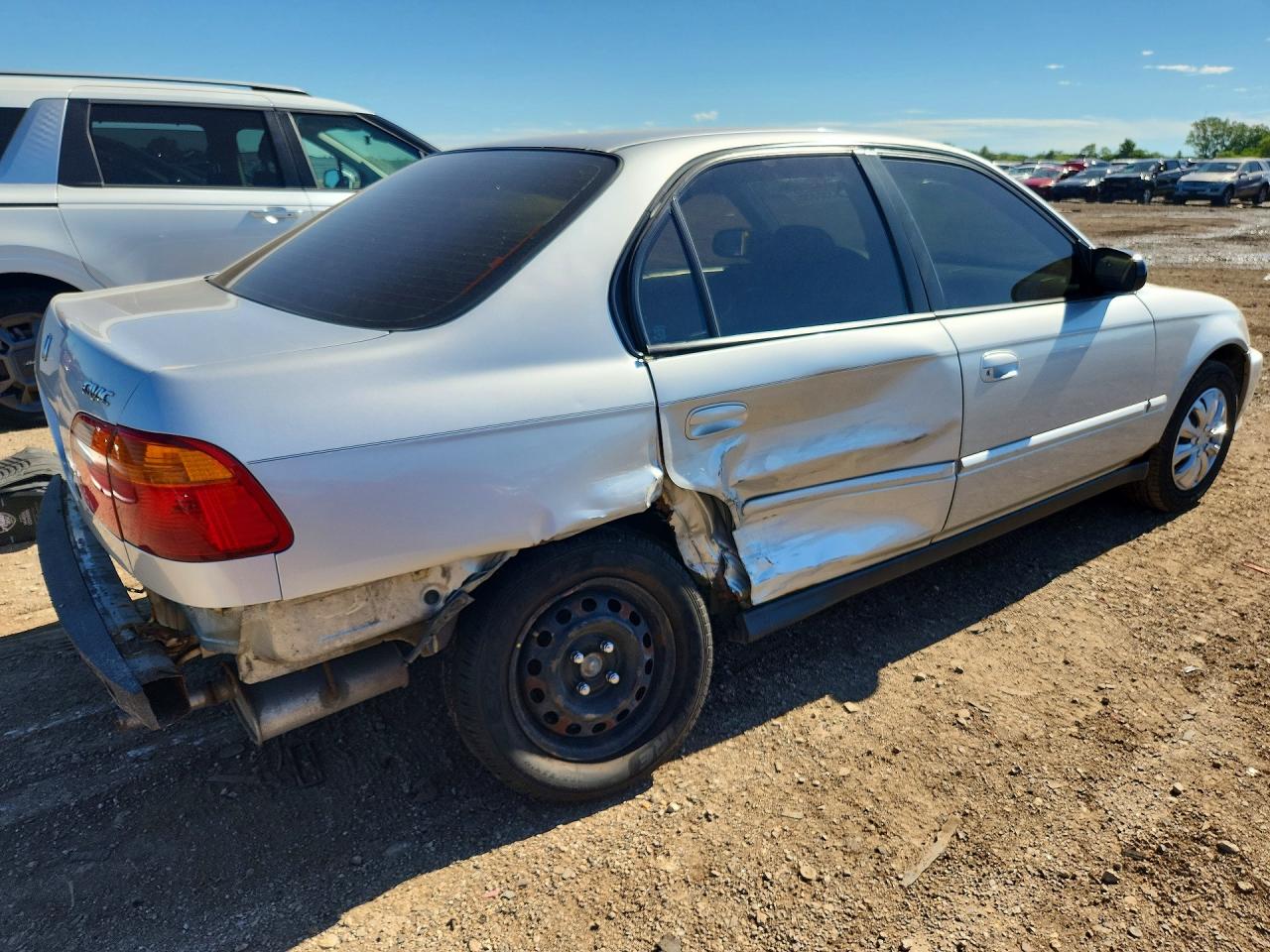 2000 Honda Civic Base Silver vin: 2HGEJ6618YH565319