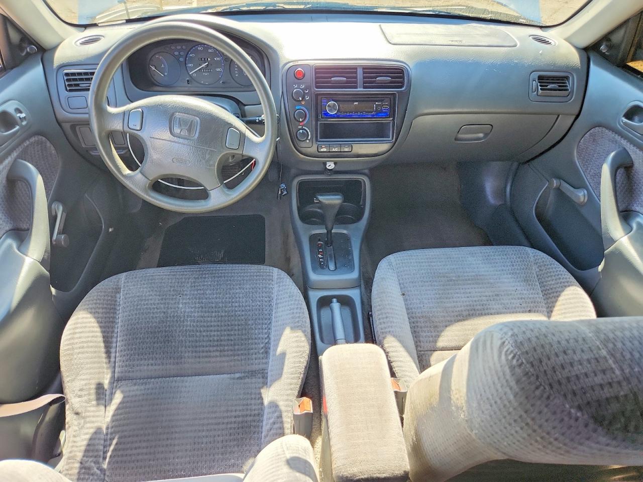 2000 Honda Civic Base Silver vin: 2HGEJ6618YH565319