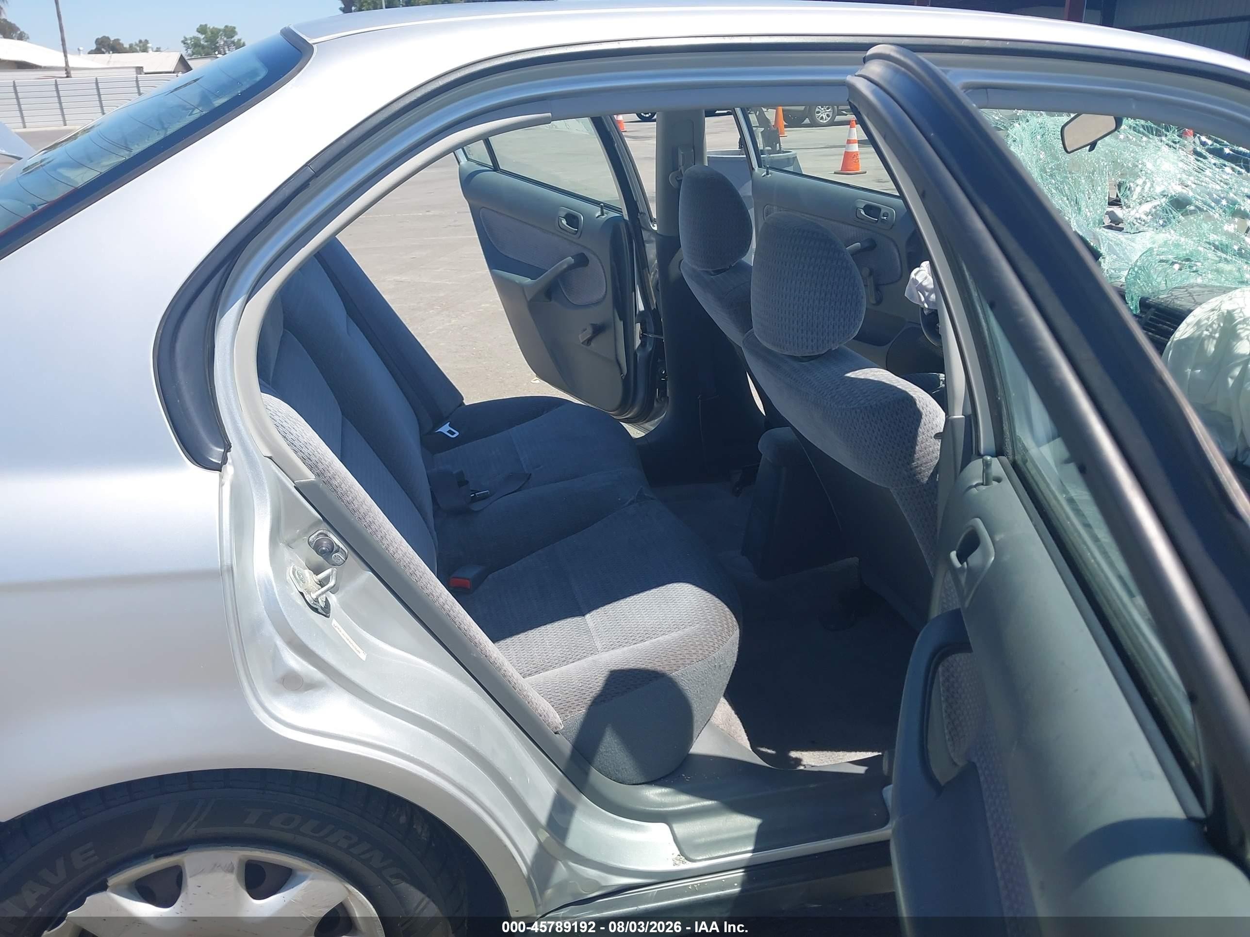 2000 Honda Civic Value Package Серебряный vin: 2HGEJ6618YH565689