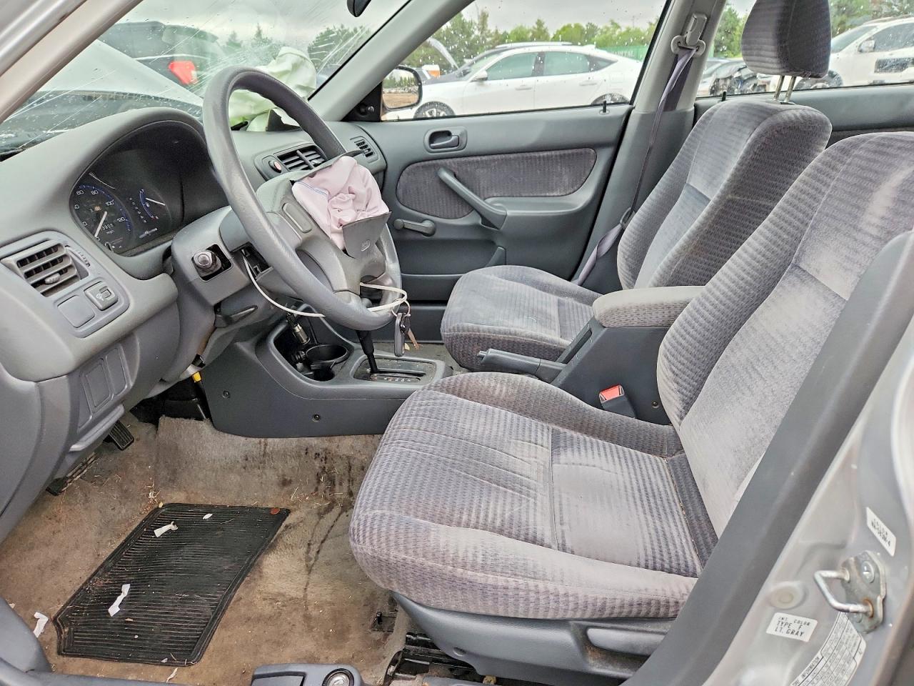 2000 Honda Civic Base Silver vin: 2HGEJ6619YH517733