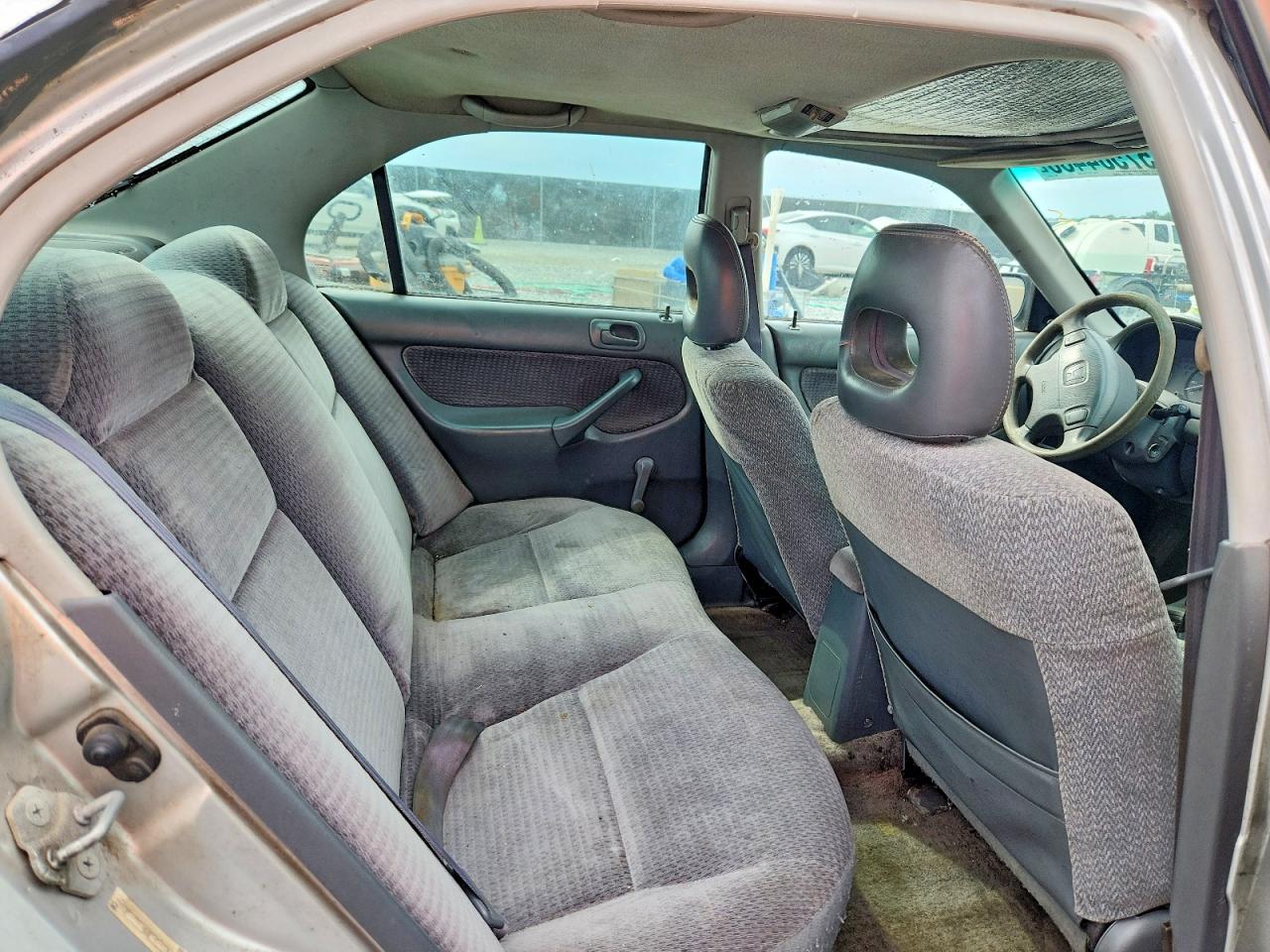 1999 Honda Civic Base Silver vin: 2HGEJ661XXH525709