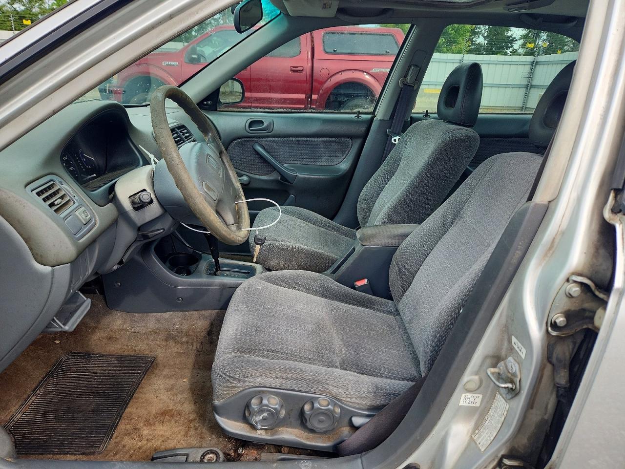 1999 Honda Civic Base Silver vin: 2HGEJ661XXH525709