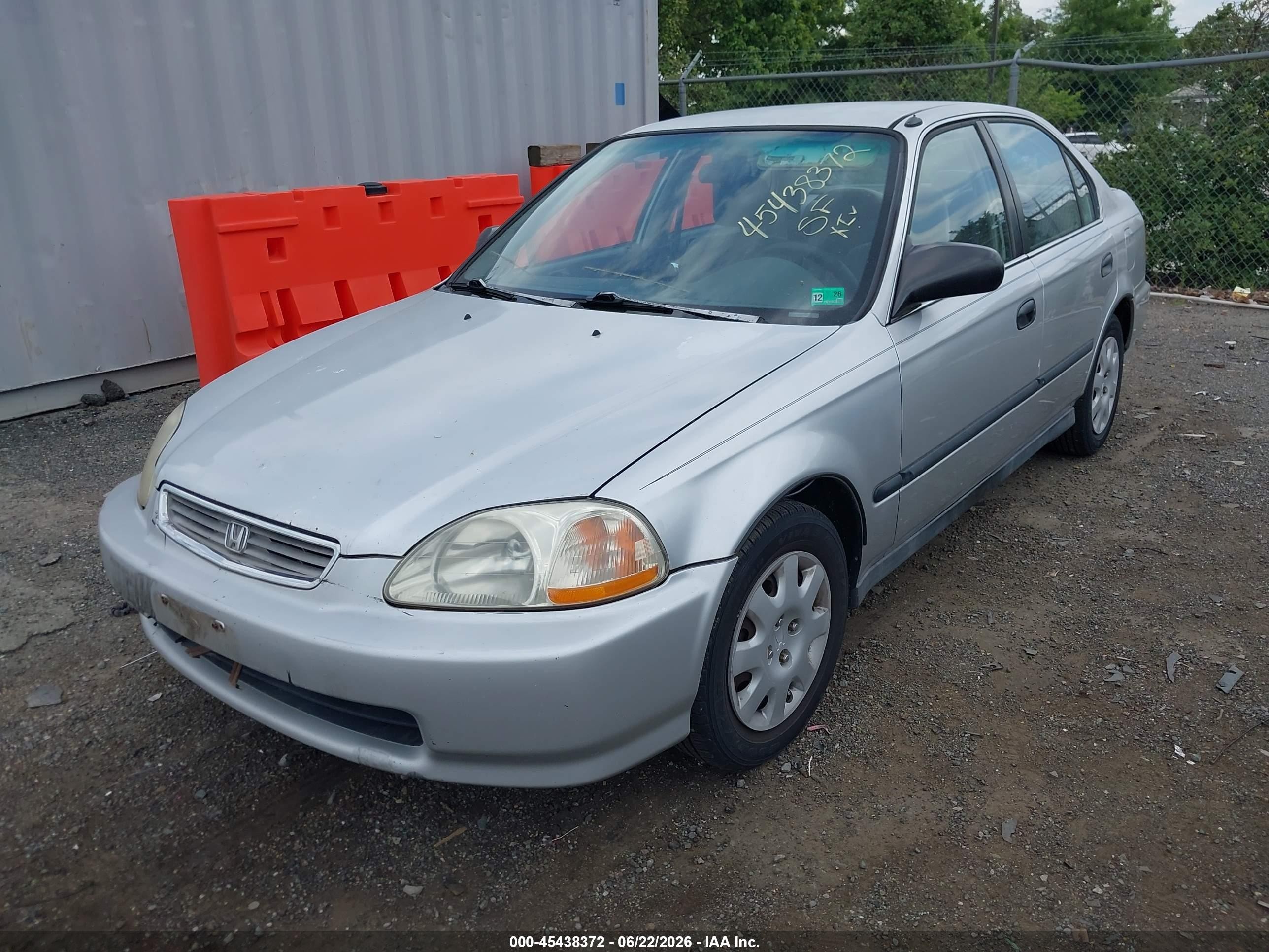 1998 Honda Civic Lx Silver vin: 2HGEJ6672WH571280