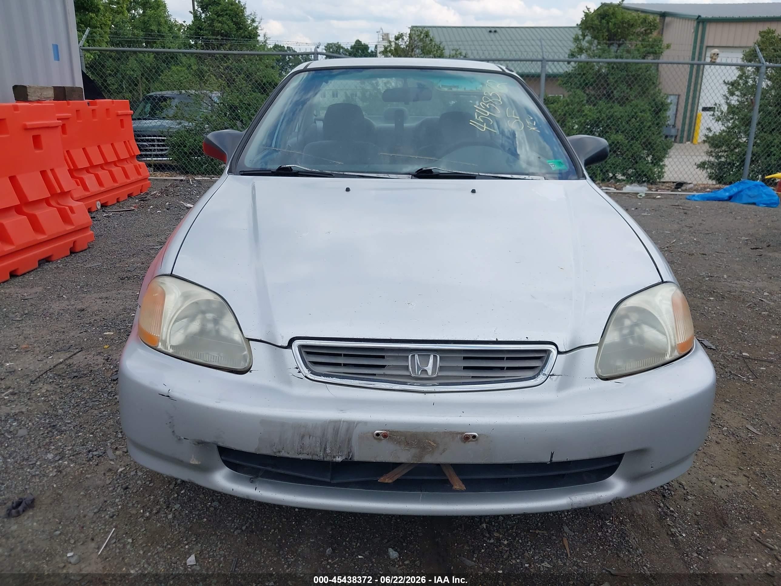 1998 Honda Civic Lx Silver vin: 2HGEJ6672WH571280