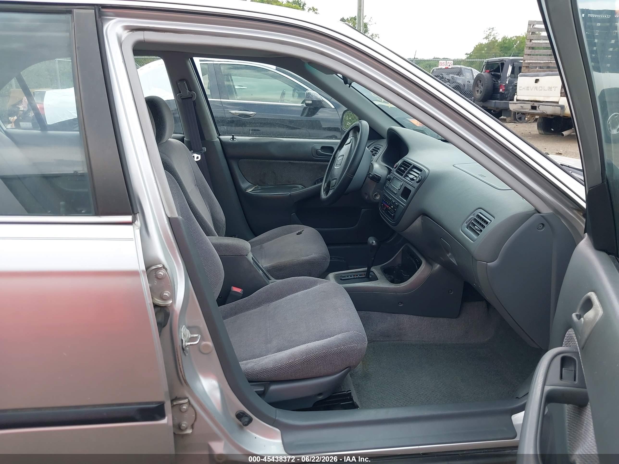 1998 Honda Civic Lx Silver vin: 2HGEJ6672WH571280