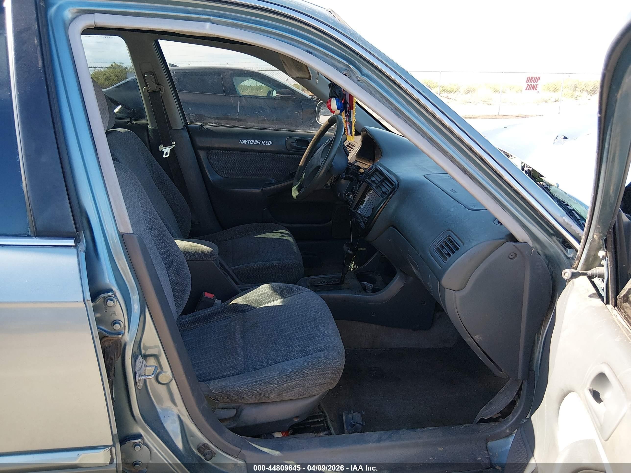 2000 Honda Civic Lx Silver vin: 2HGEJ6674YH547596