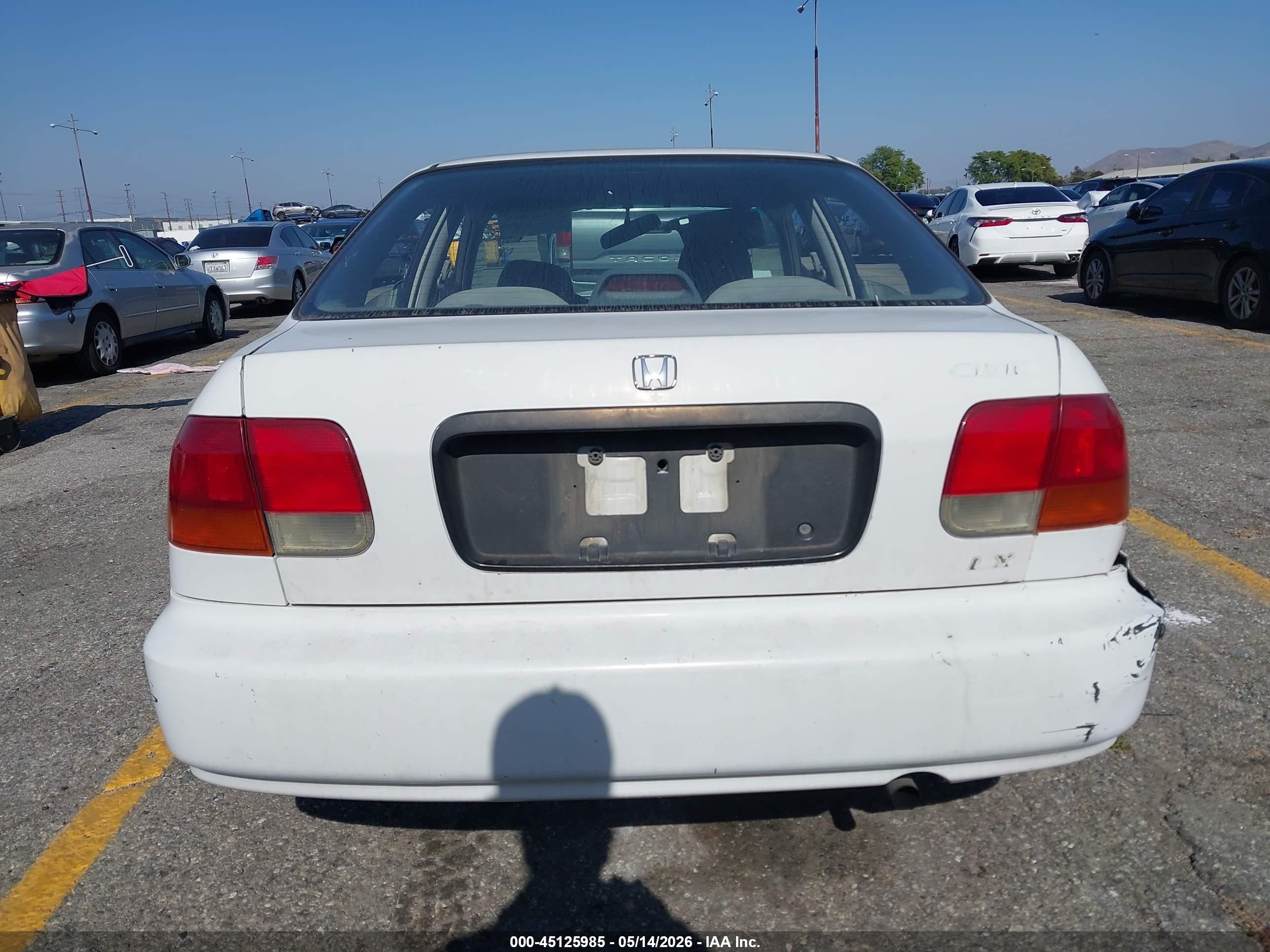1997 Honda Civic Lx Белый vin: 2HGEJ6677VH512269