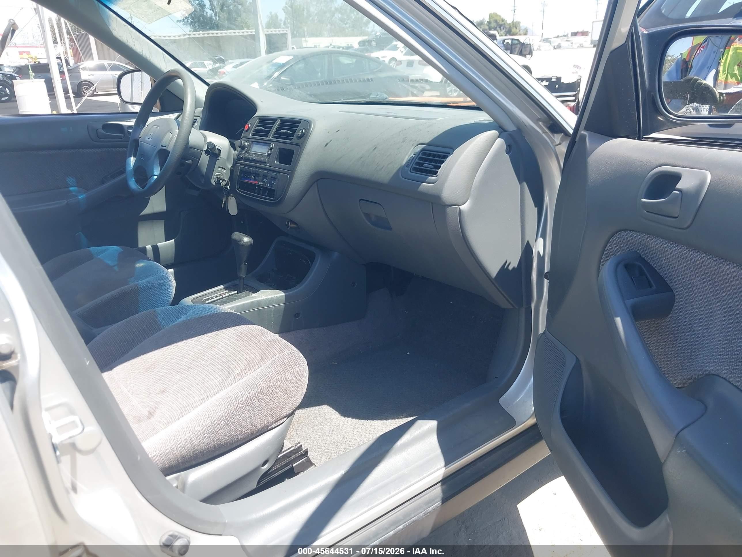 1998 Honda Civic Lx Silver vin: 2HGEJ6678WH514663