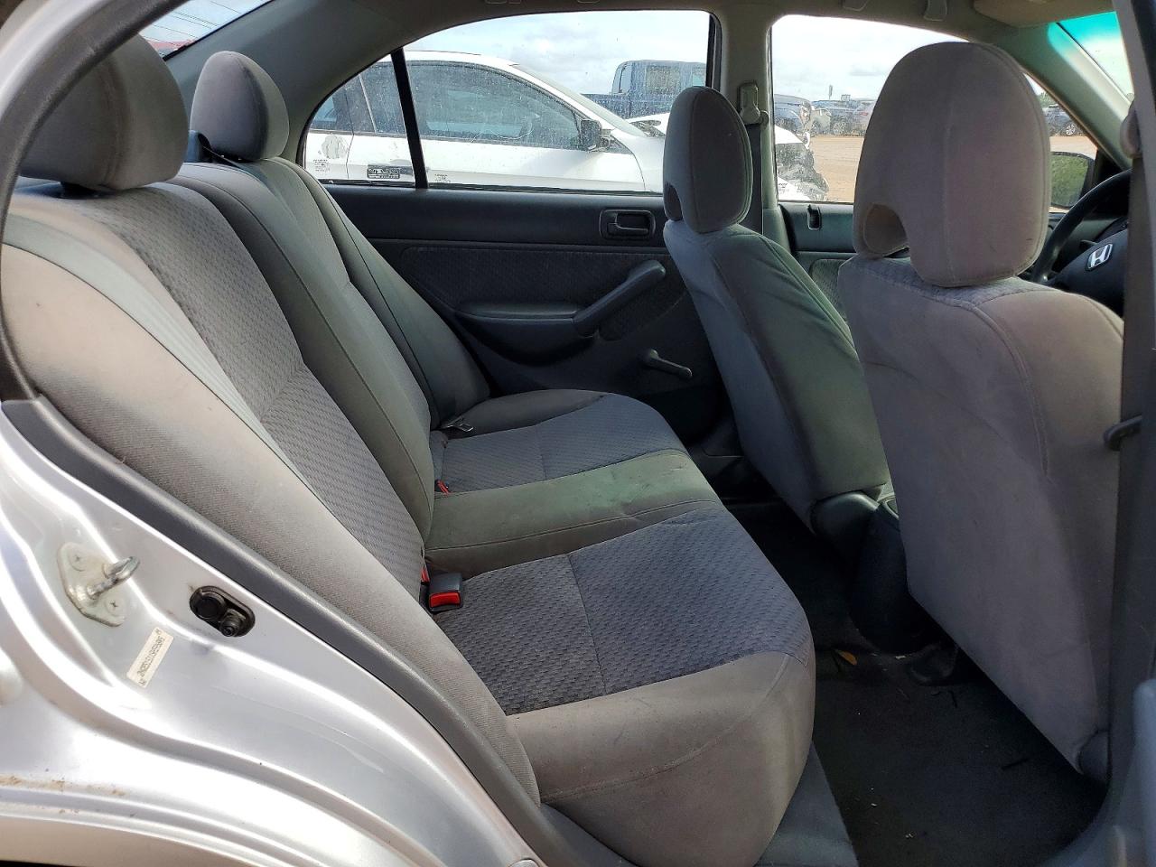 2005 Honda Civic Dx Silver vin: 2HGES15115H596845