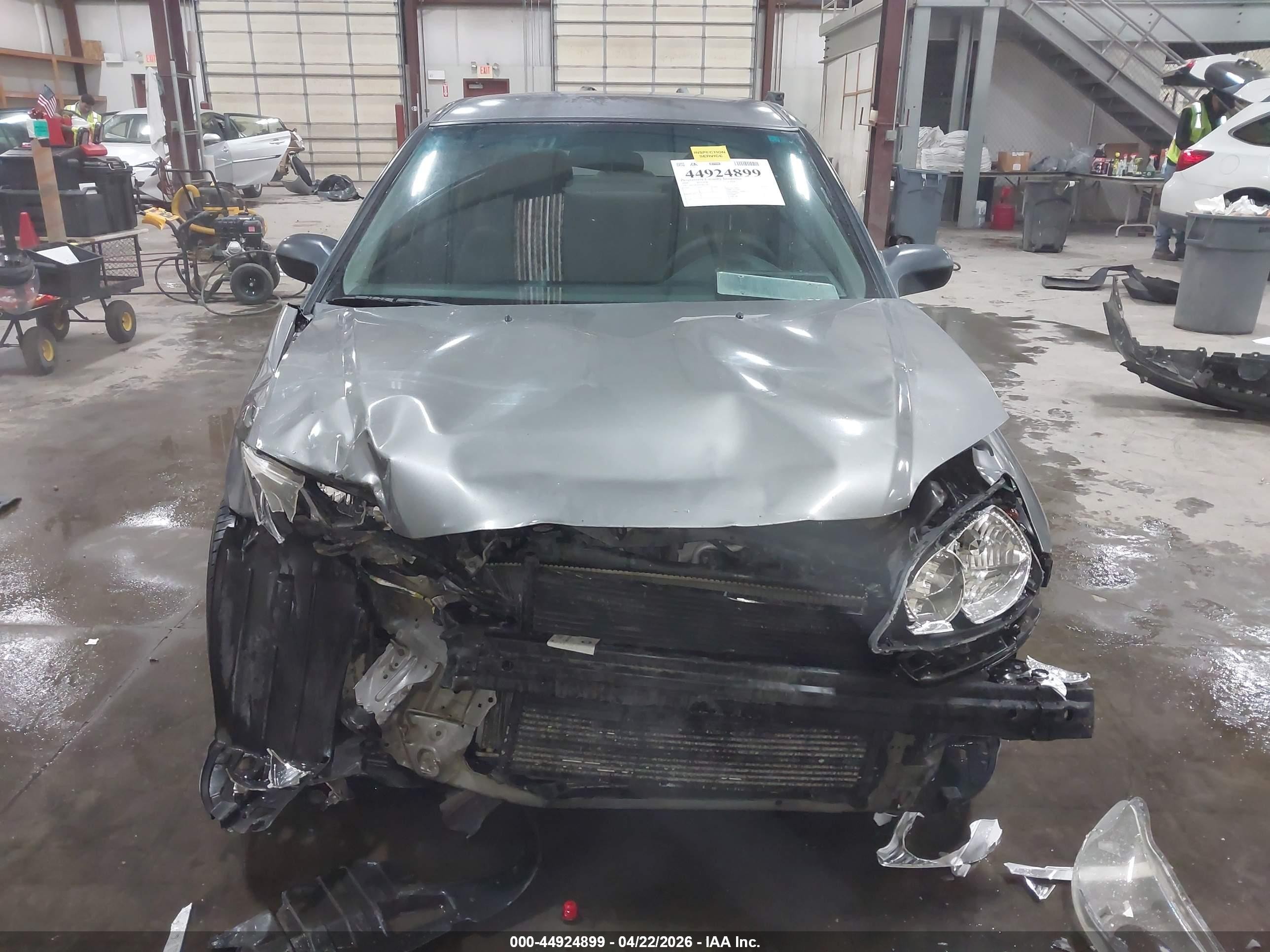2004 Honda Civic Lx Серый vin: 2HGES15584H642382