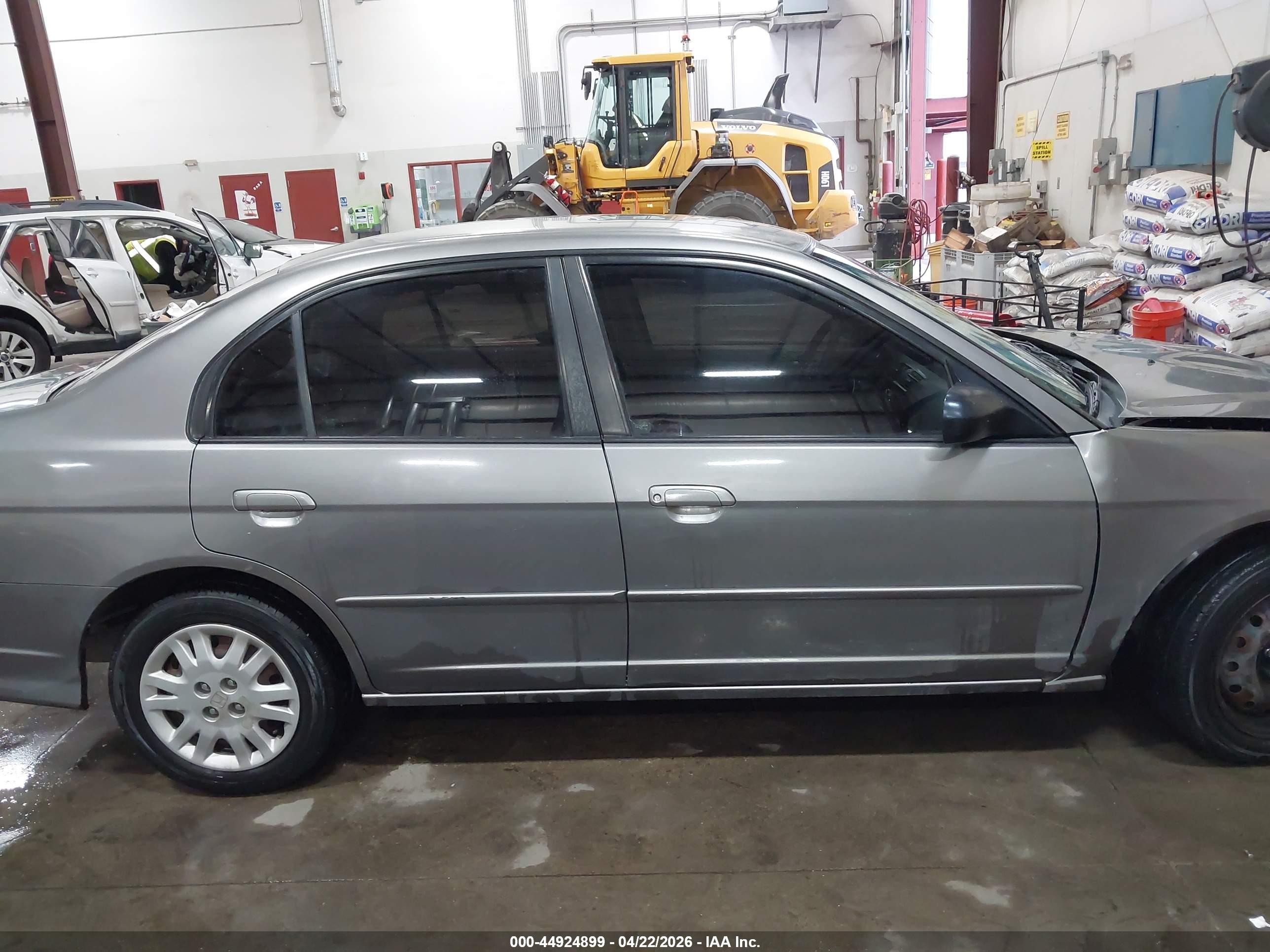 2004 Honda Civic Lx Серый vin: 2HGES15584H642382