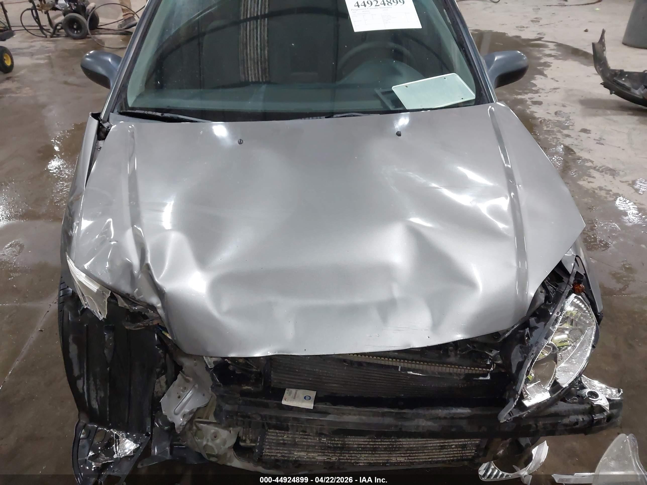 2004 Honda Civic Lx Серый vin: 2HGES15584H642382