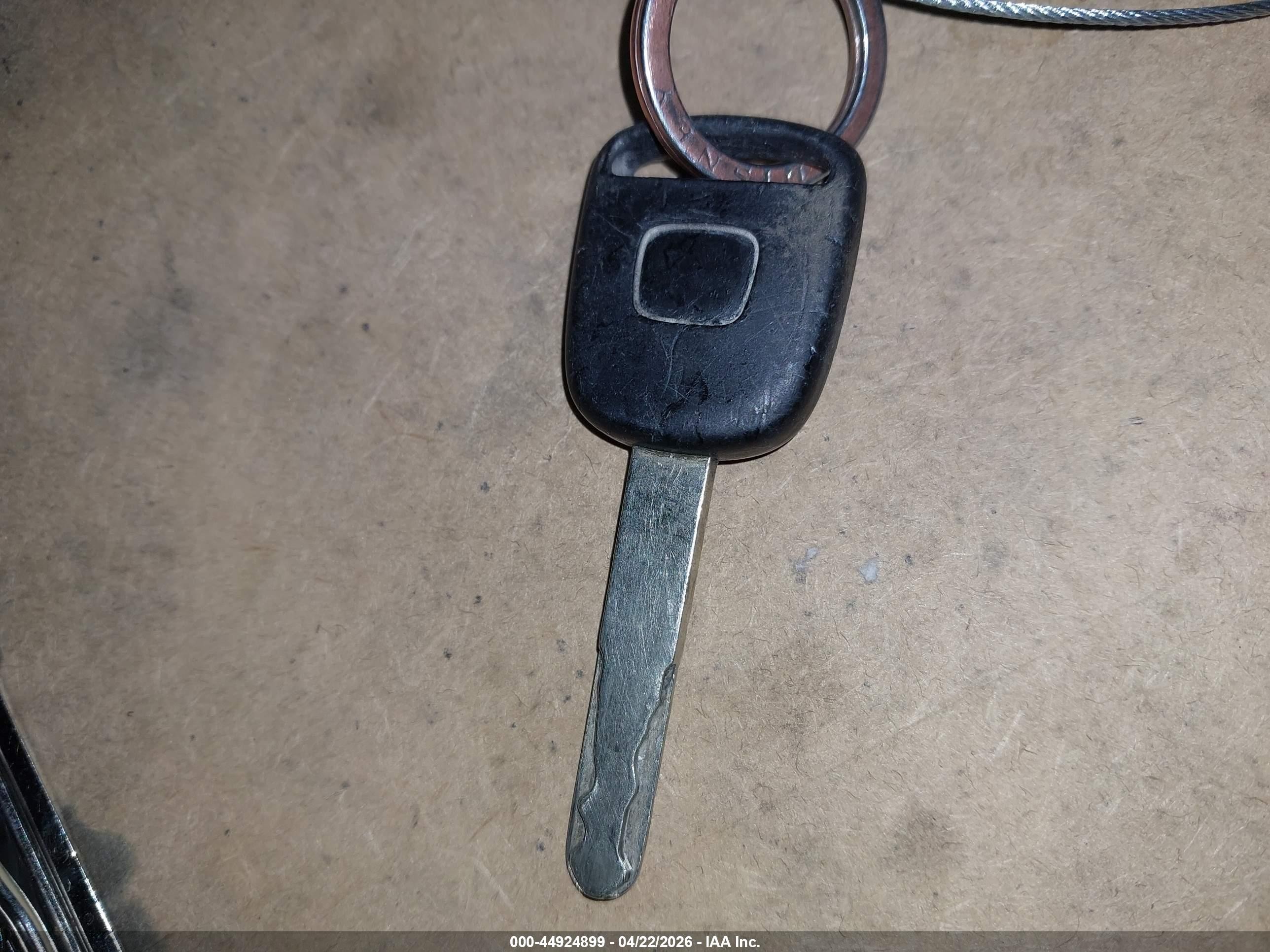 2004 Honda Civic Lx Серый vin: 2HGES15584H642382