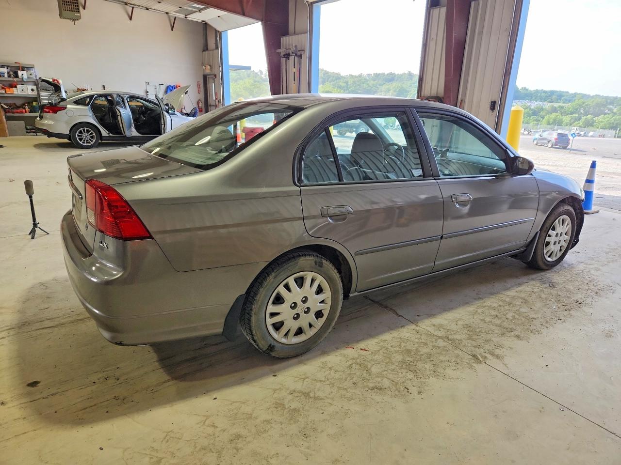 2005 Honda Civic Lx Gray vin: 2HGES15595H582114