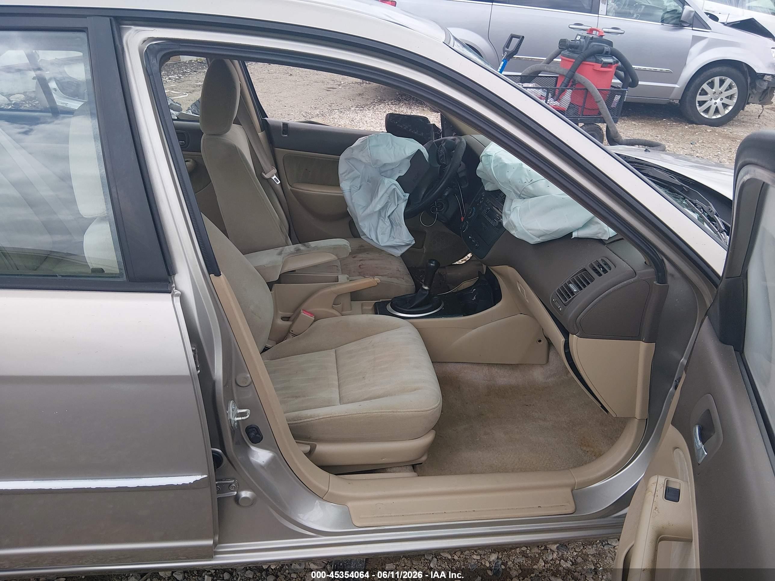 2004 Honda Civic Lx Silver vin: 2HGES155X4H596876
