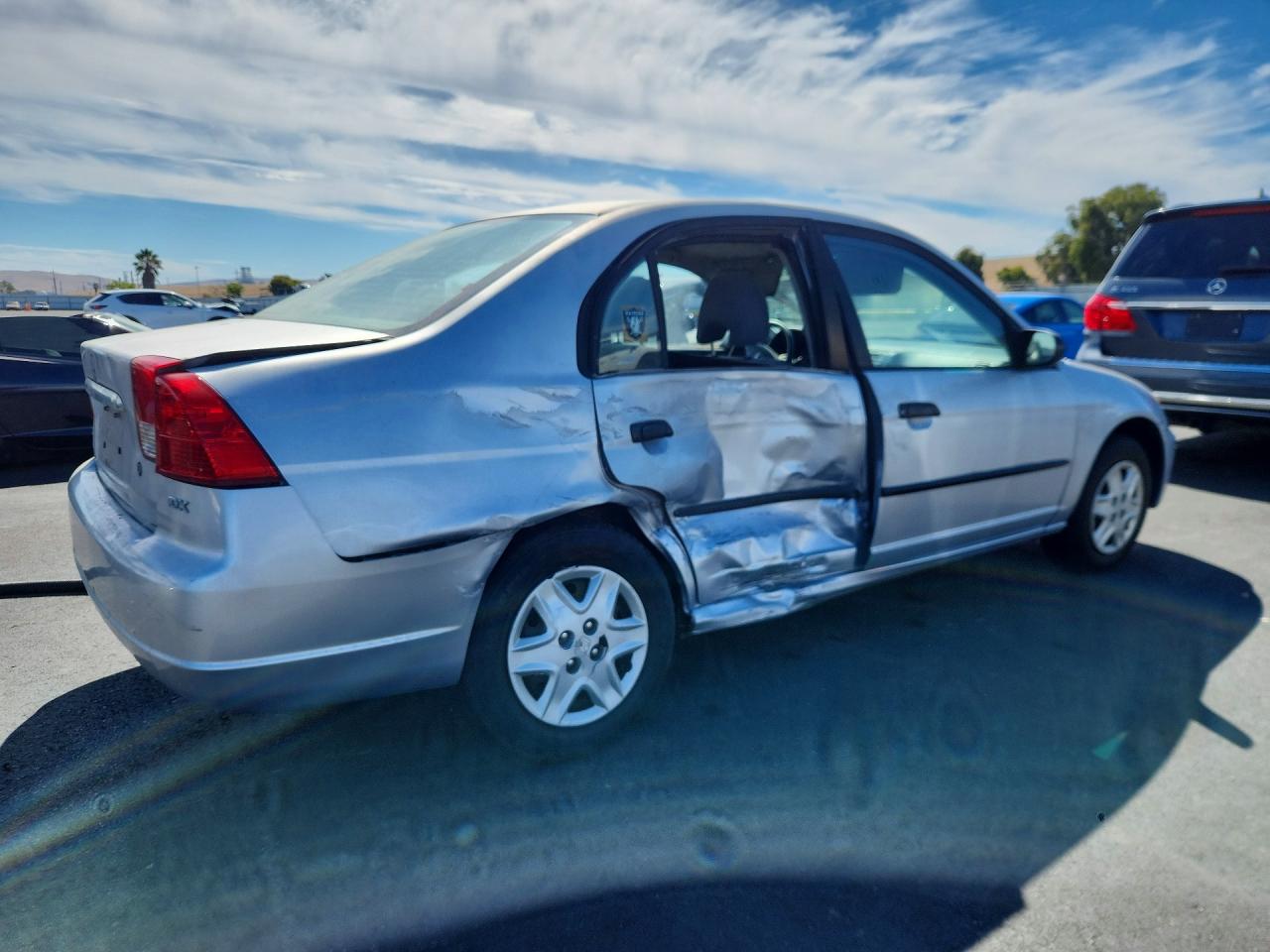 2003 Honda Civic Dx Серебряный vin: 2HGES16103H567879