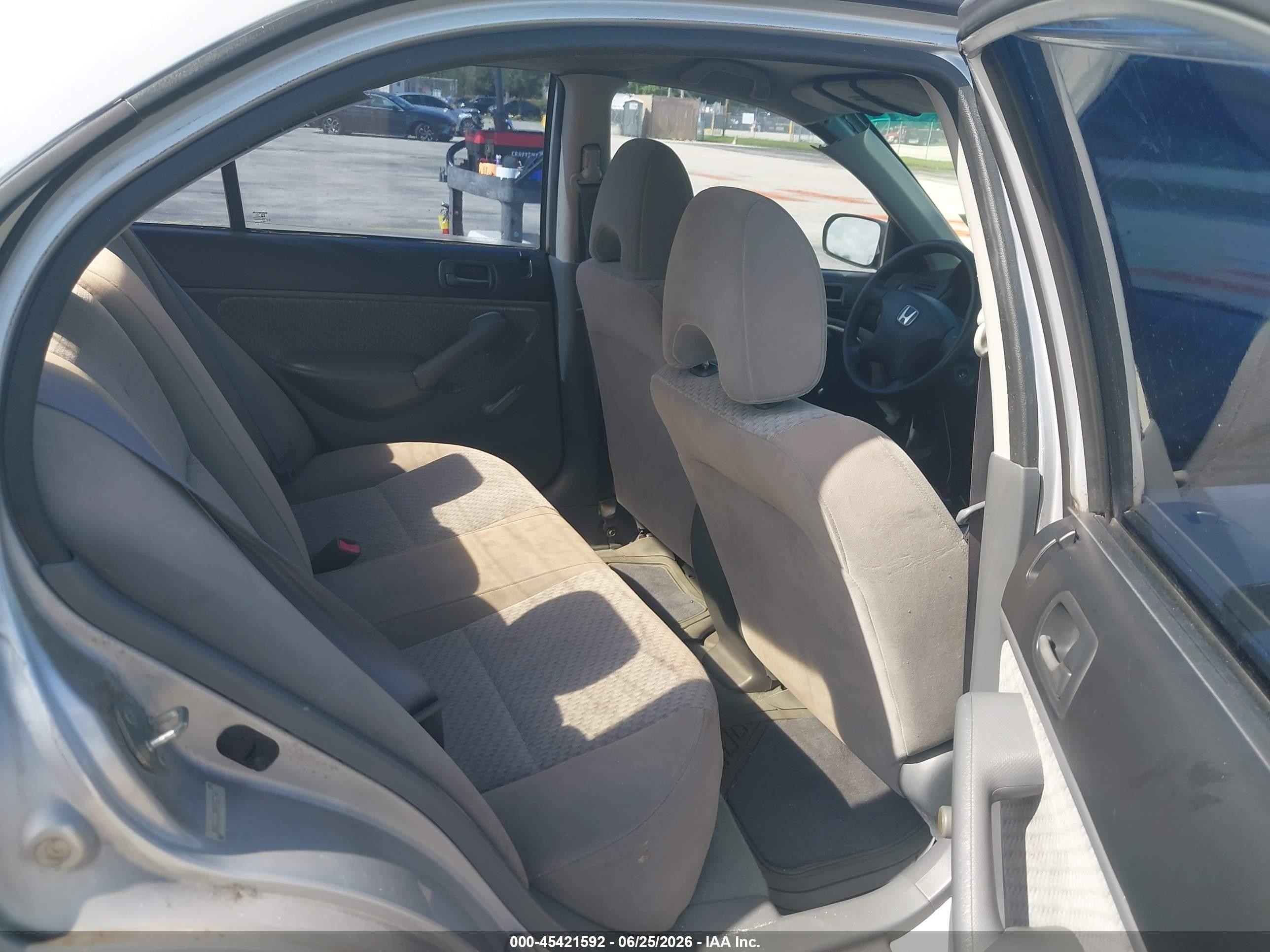 2004 Honda Civic Vp Silver vin: 2HGES16334H592746