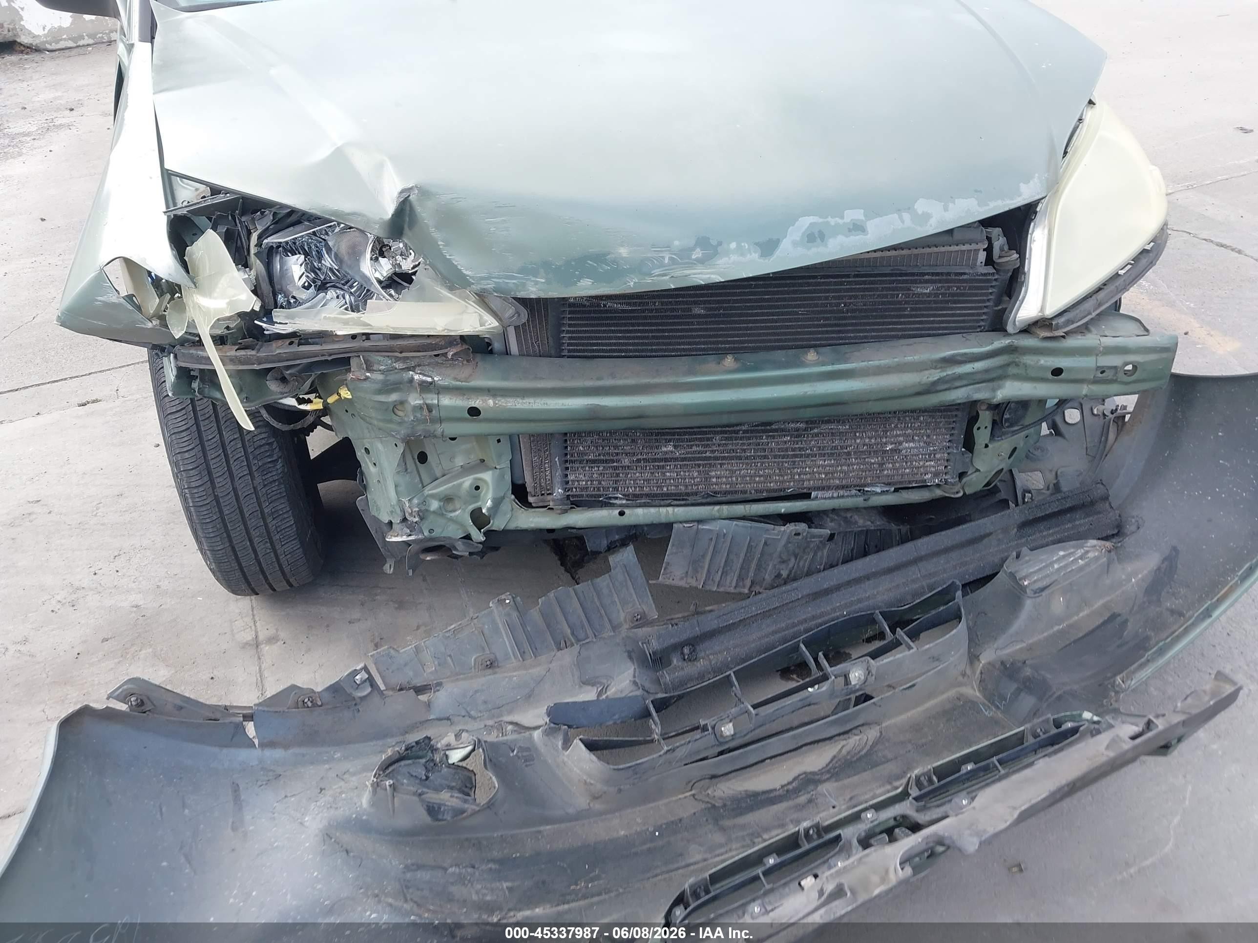 2004 Honda Civic Vp Зеленый vin: 2HGES16354H554337
