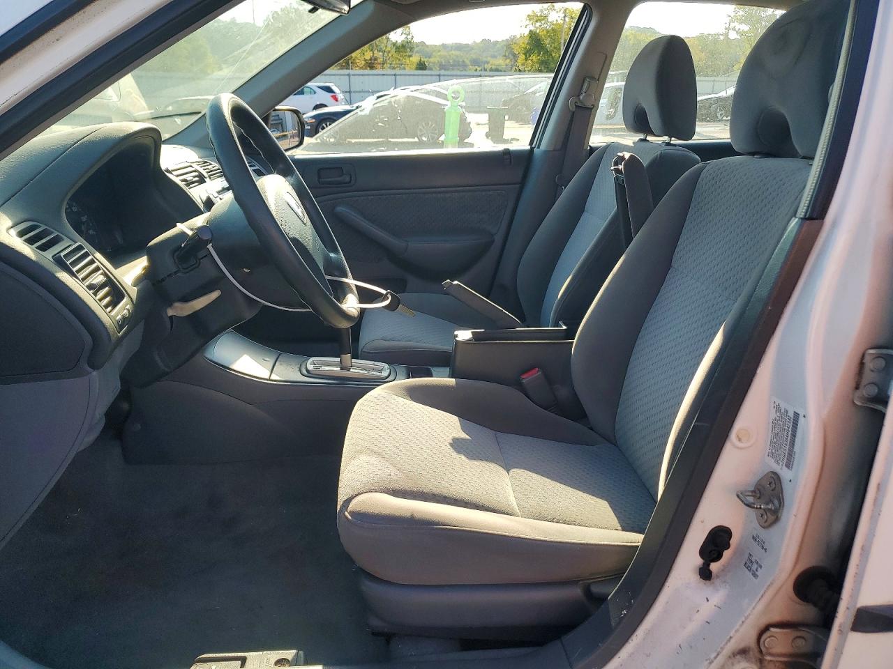 2004 Honda Civic Dx Vp White vin: 2HGES16384H642332