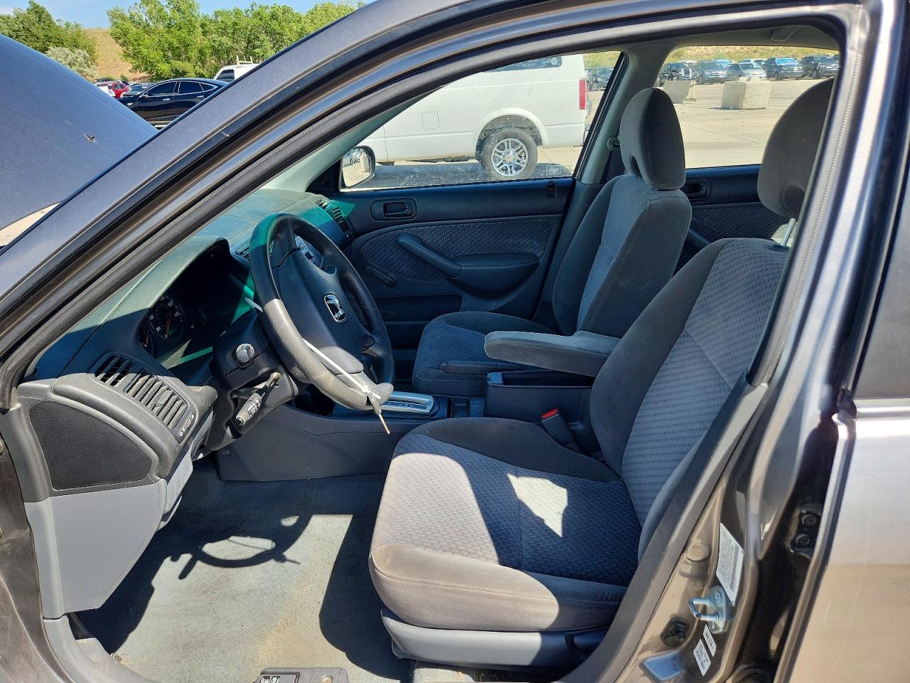 2005 Honda Civic Dx Vp Gray vin: 2HGES16395H561986