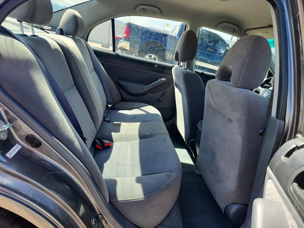 2005 Honda Civic Dx Vp Gray vin: 2HGES16395H561986