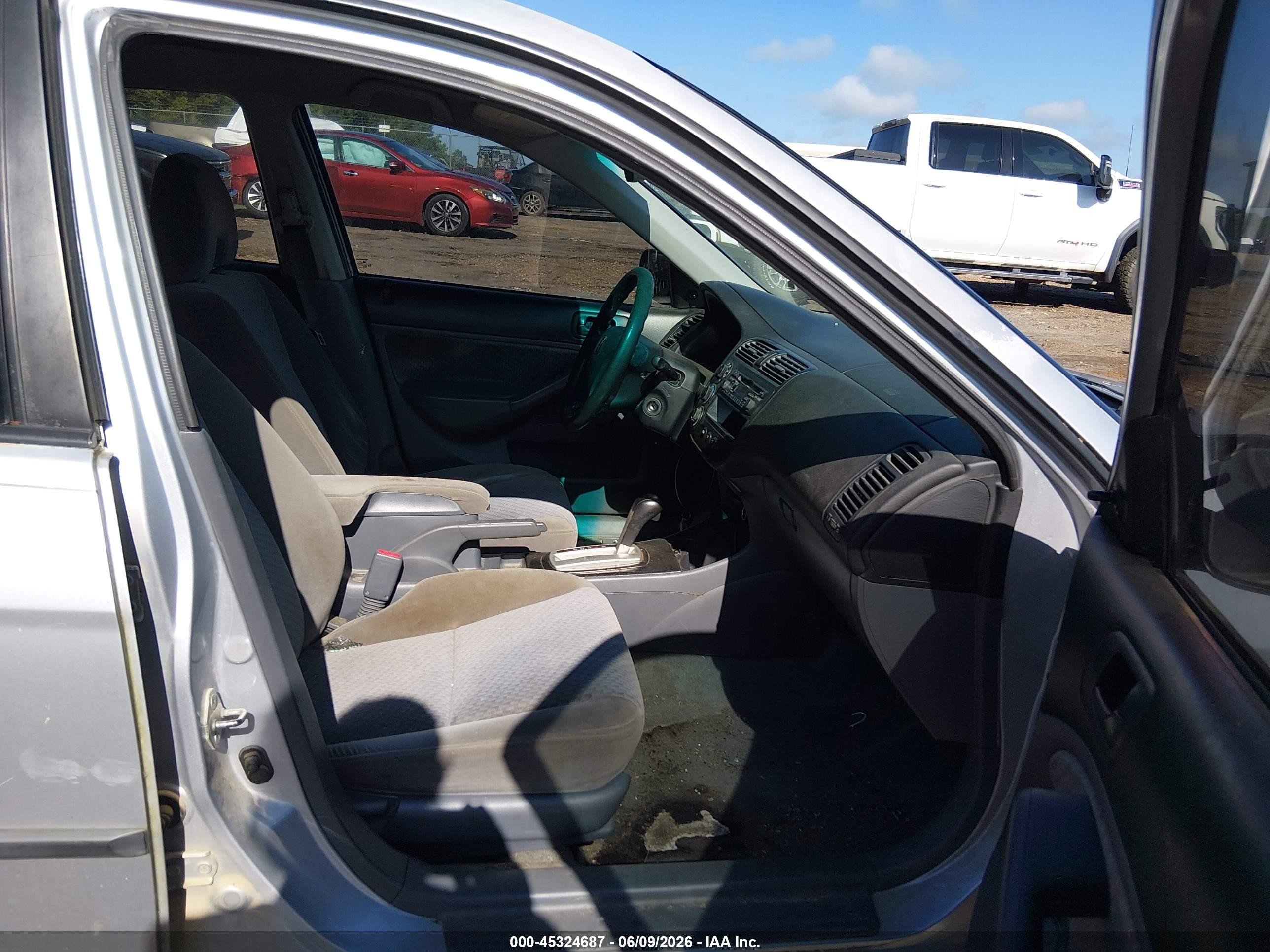 2004 Honda Civic Vp Silver vin: 2HGES163X4H560537