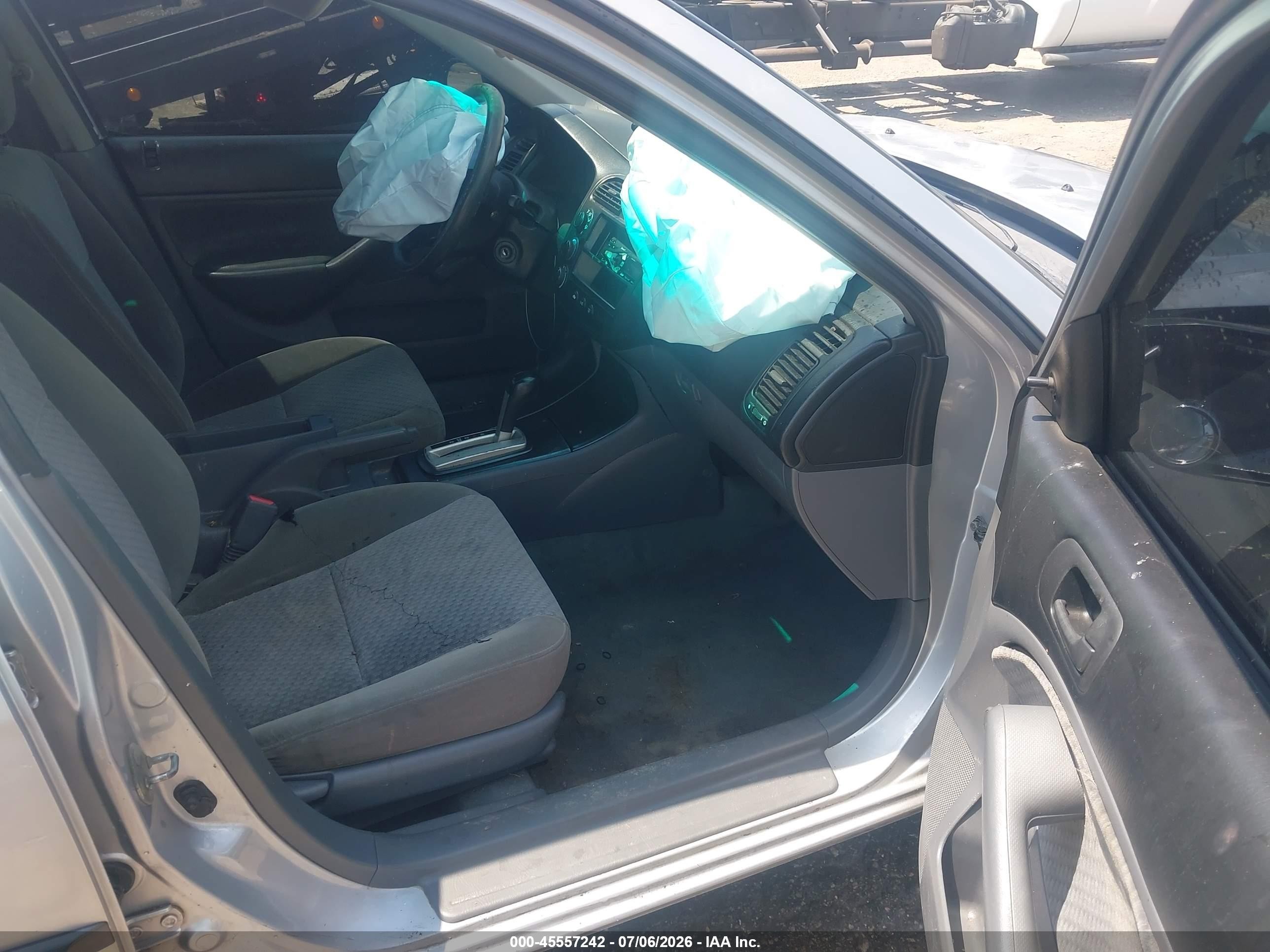 2004 Honda Civic Vp Серебряный vin: 2HGES163X4H624897