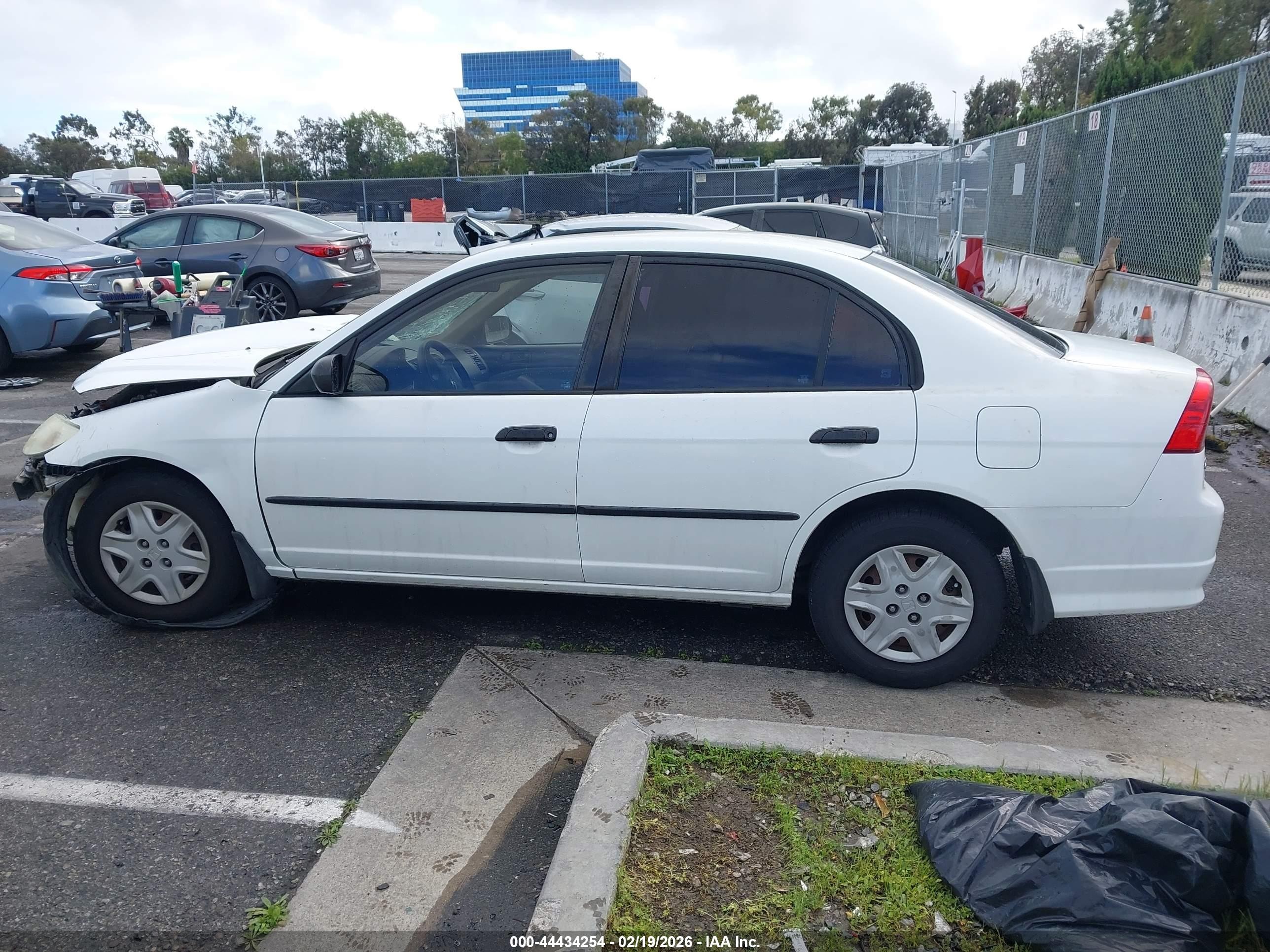 2005 Honda Civic Vp Белый vin: 2HGES163X5H559700