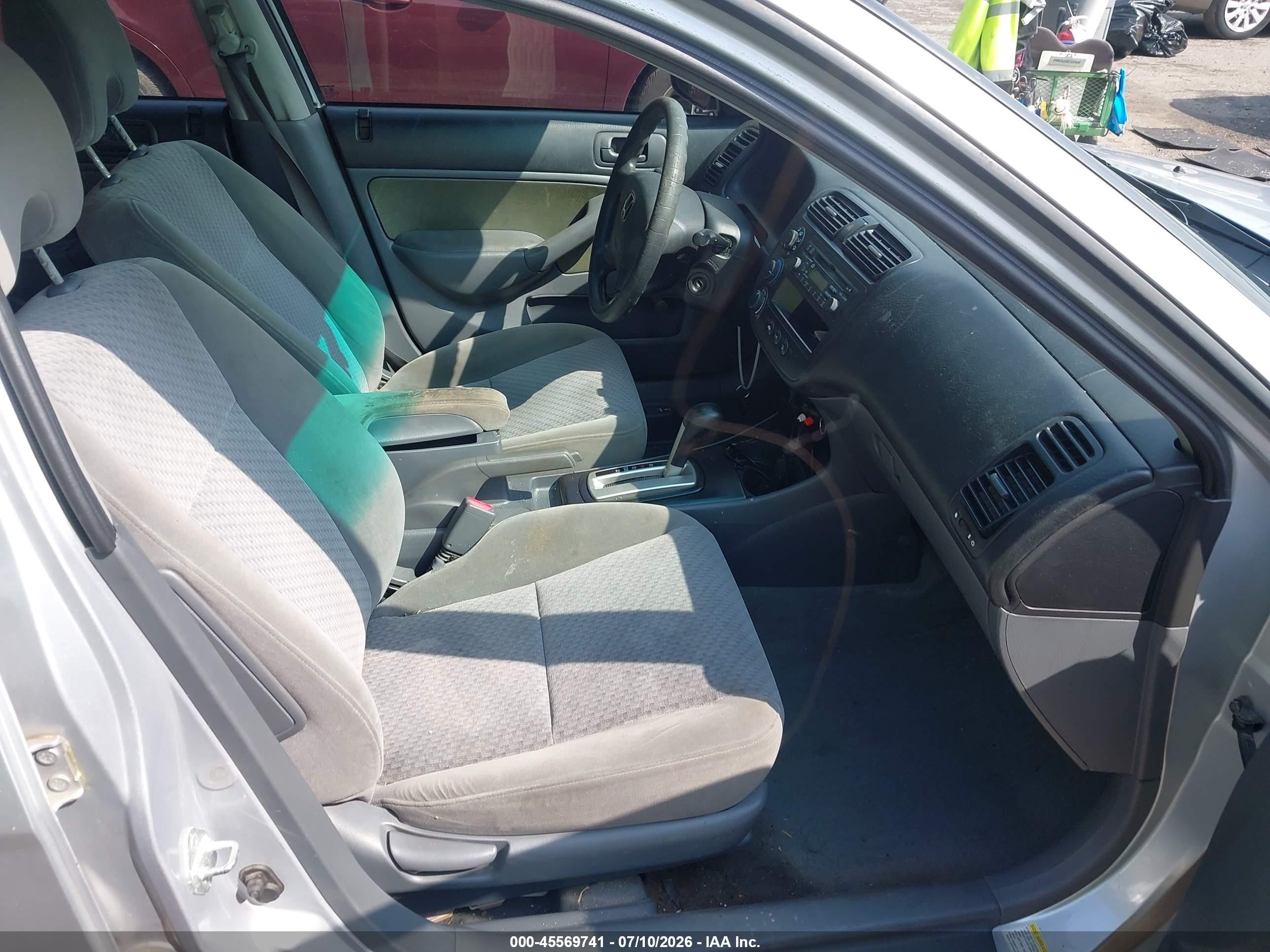 2005 Honda Civic Vp Серебряный vin: 2HGES16415H562185