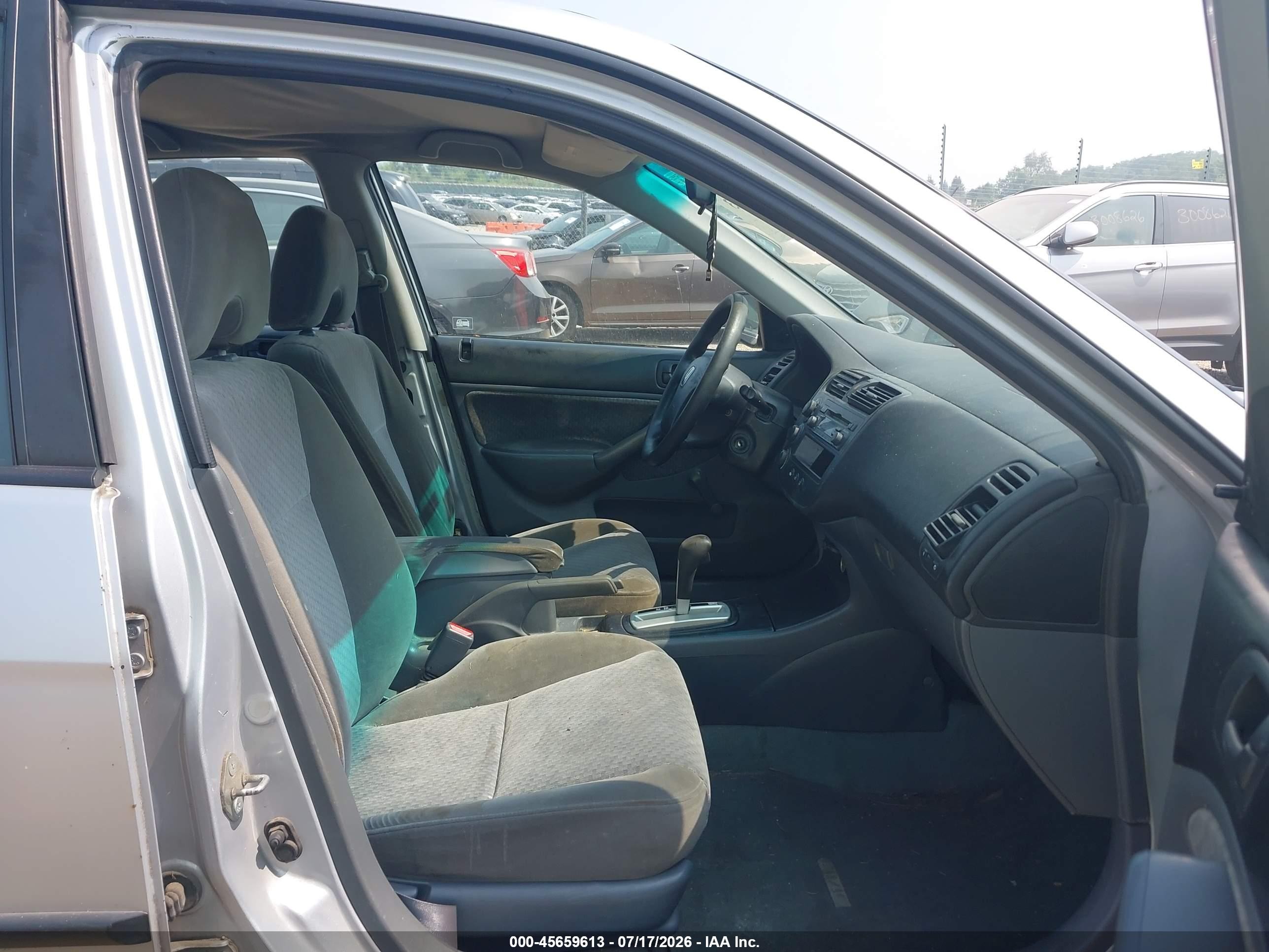 2004 Honda Civic Vp Silver vin: 2HGES16484H581394