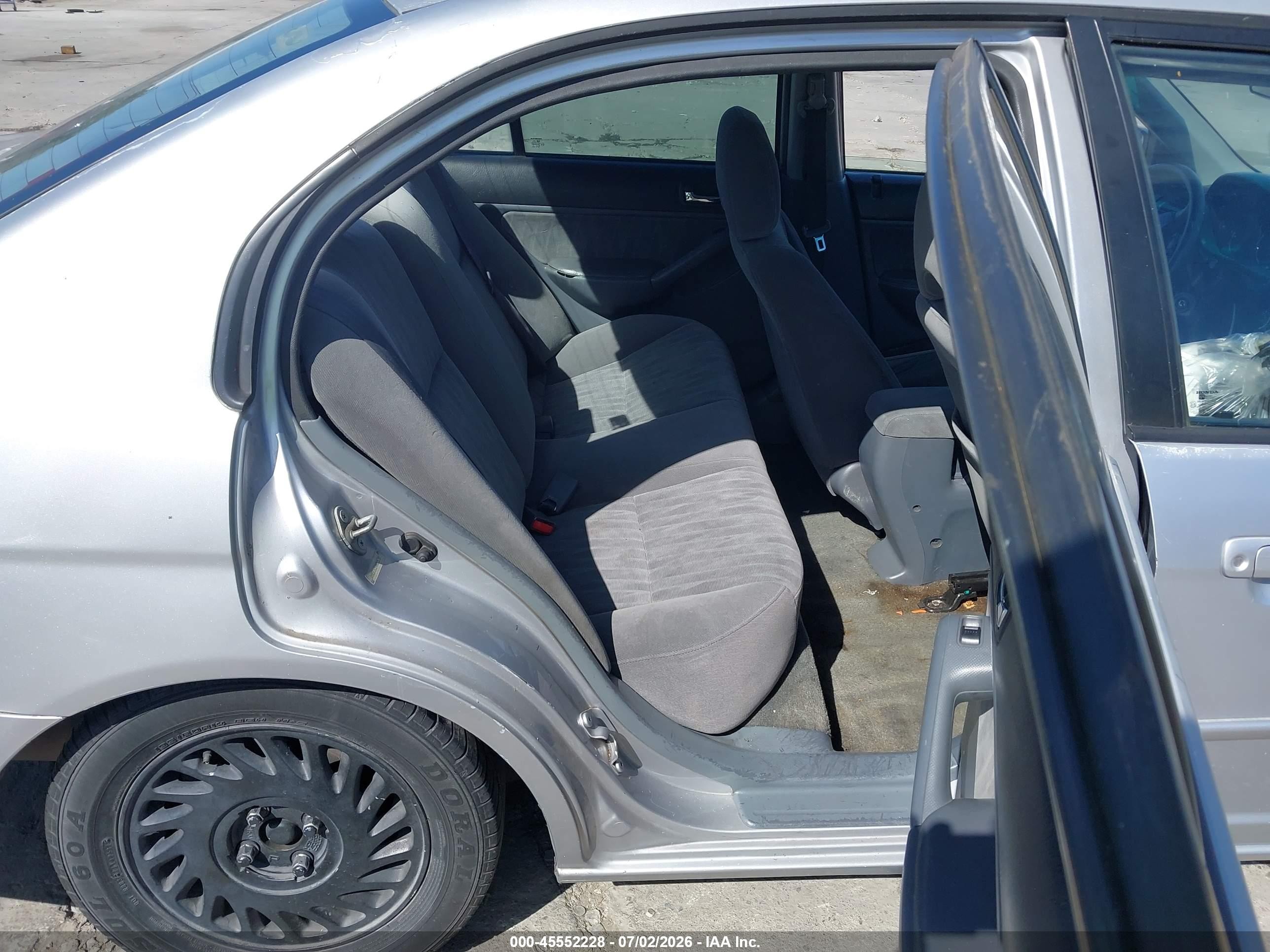 2005 Honda Civic Lx Серый vin: 2HGES16515H551132