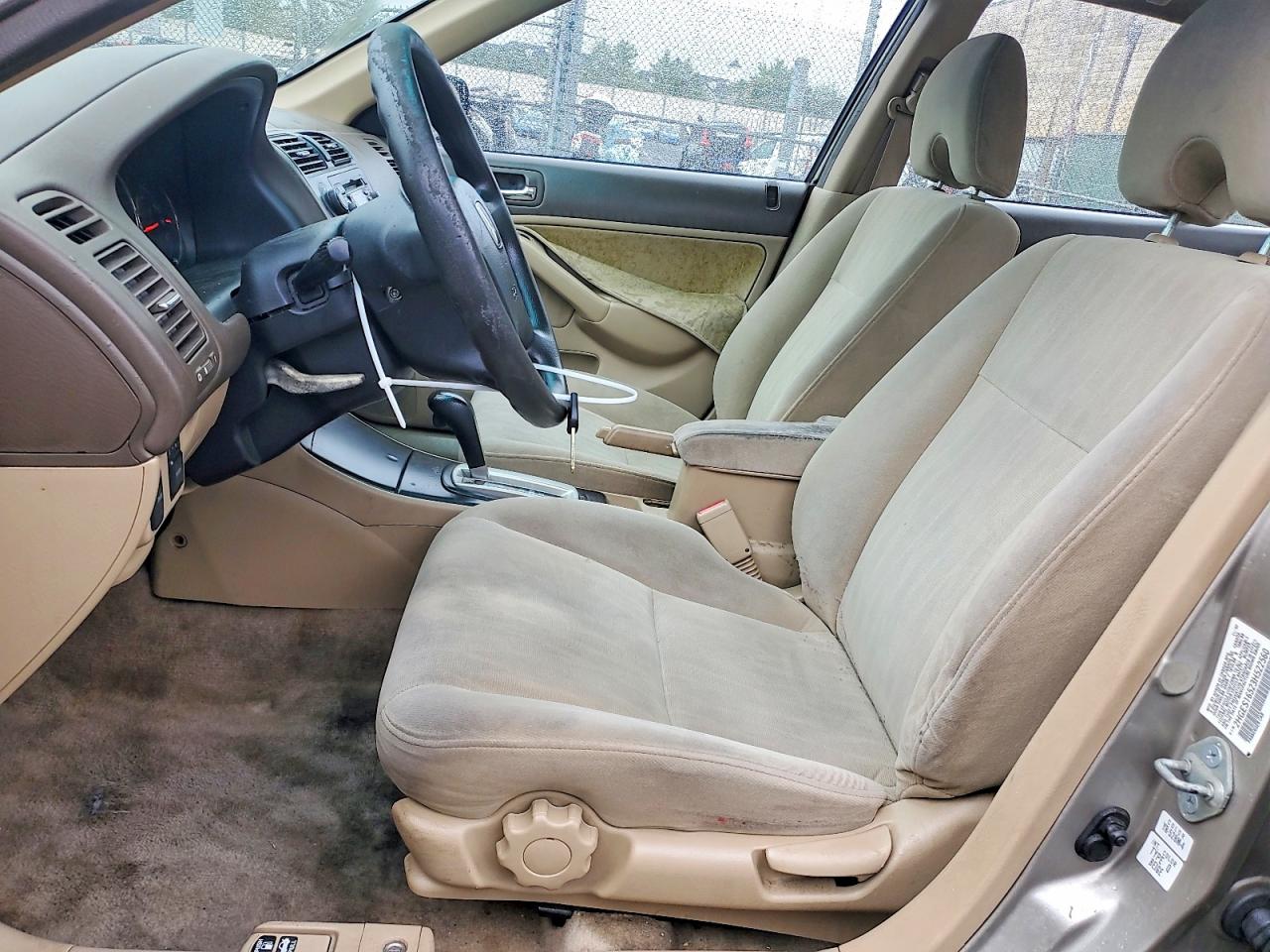 2003 Honda Civic Lx Gold vin: 2HGES16523H522560