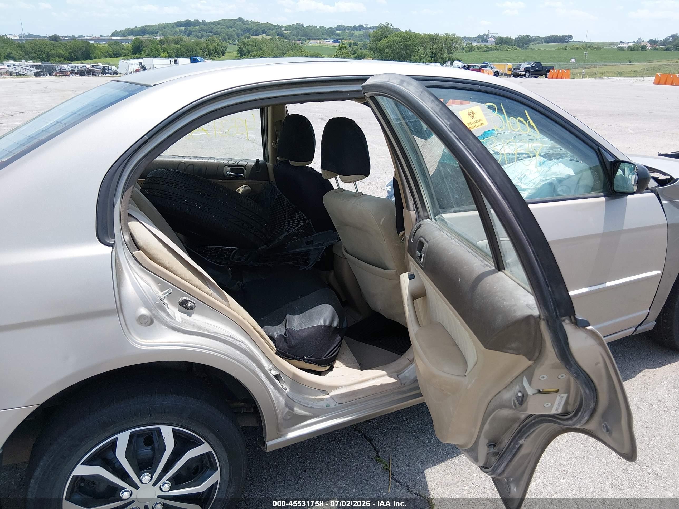 2005 Honda Civic Lx Бежевый vin: 2HGES16525H570708