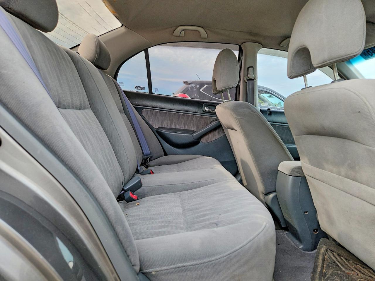 2004 Honda Civic Lx Серебряный vin: 2HGES16534H565449