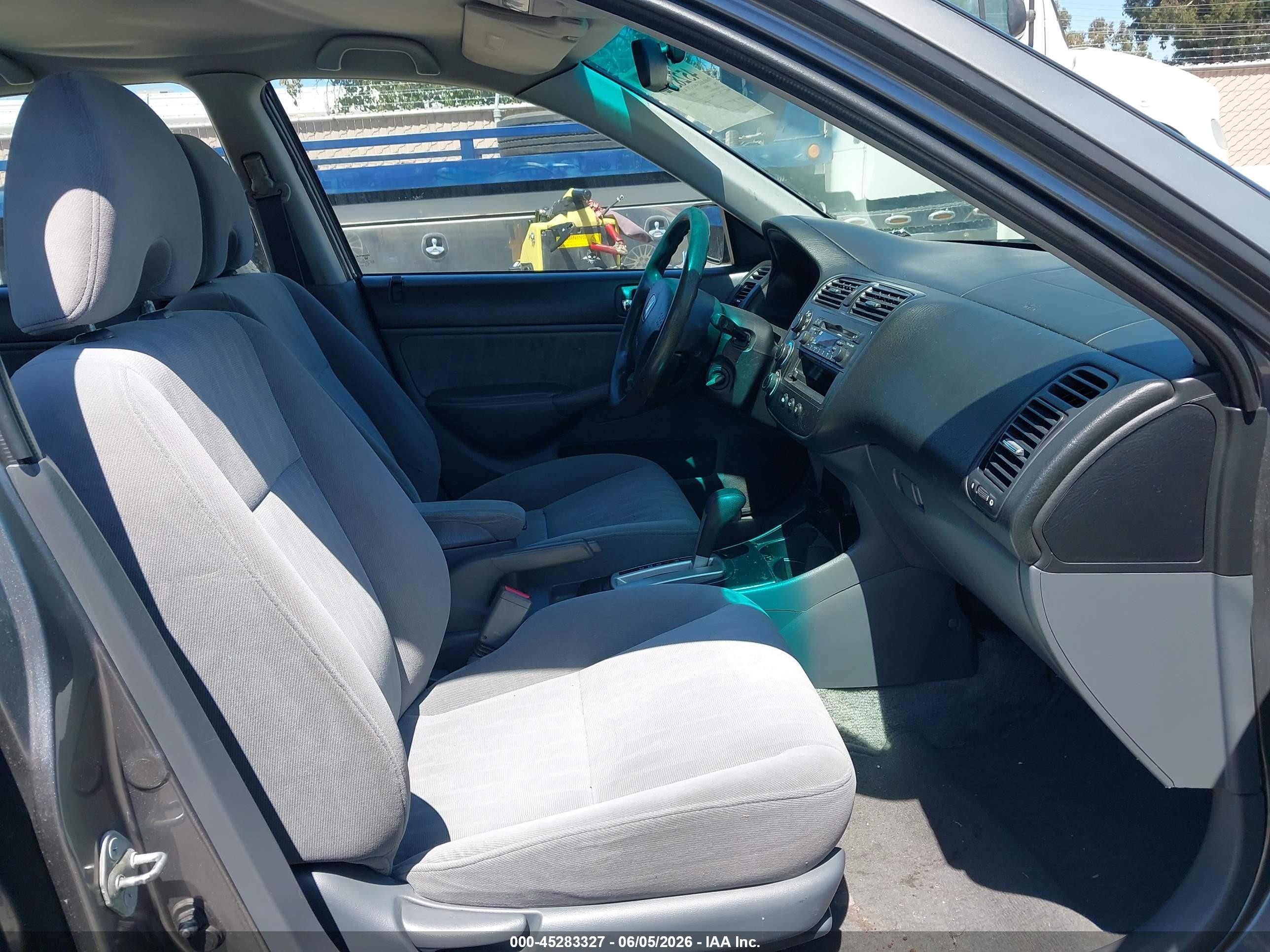 2004 Honda Civic Lx Gray vin: 2HGES16534H565452