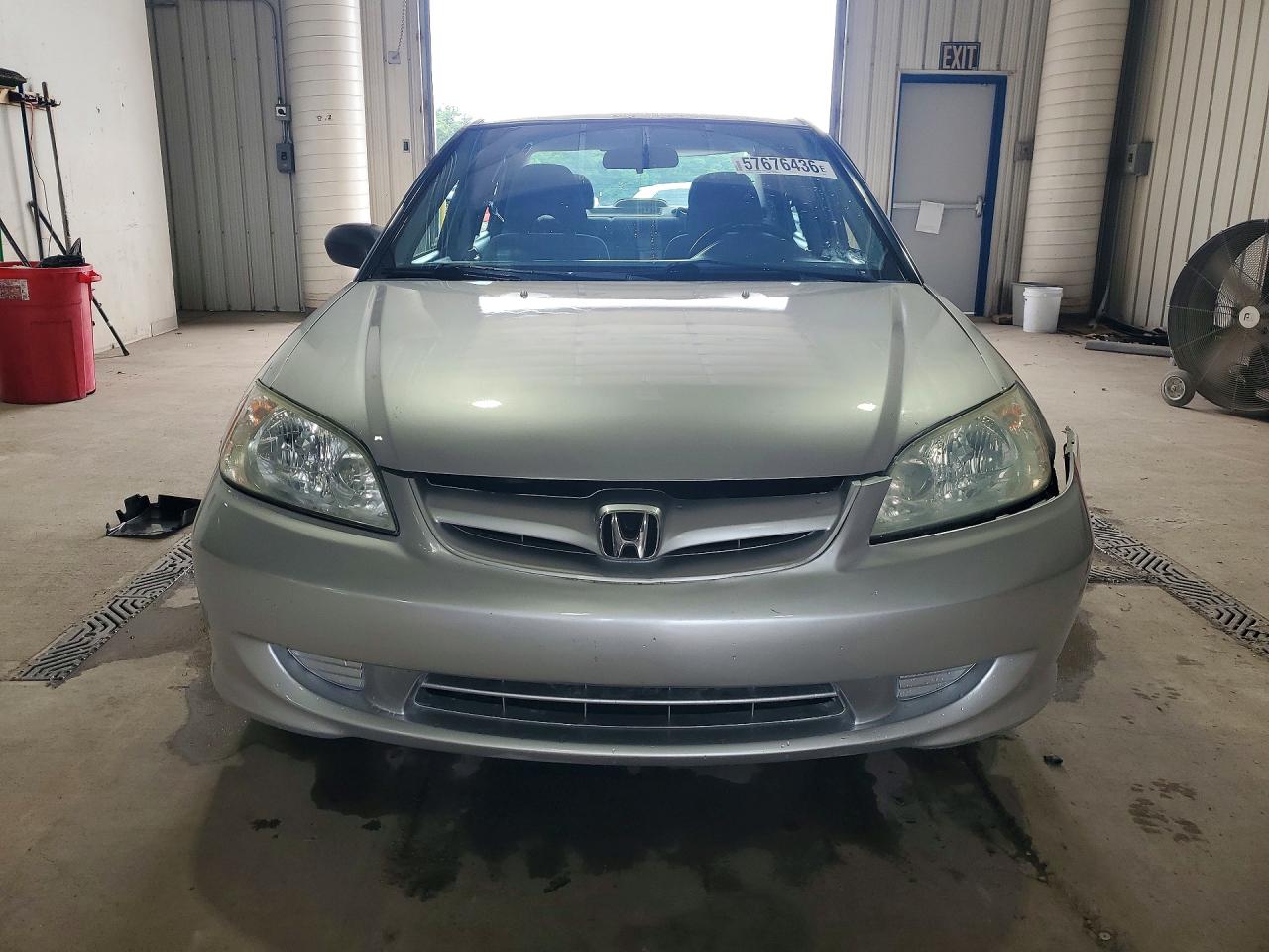 2005 Honda Civic Lx Серебряный vin: 2HGES16545H624137