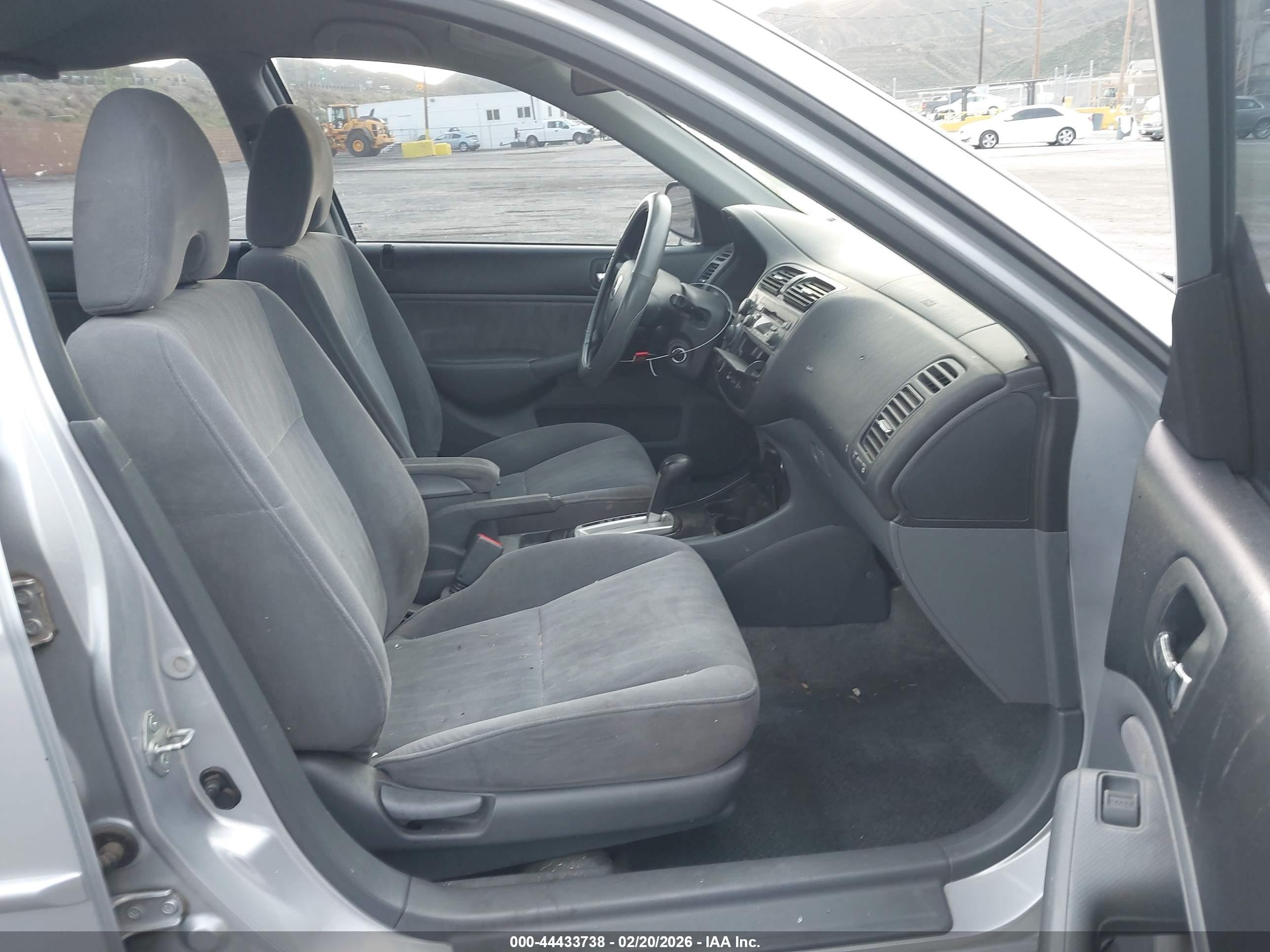 2003 Honda Civic Lx Silver vin: 2HGES16553H611586