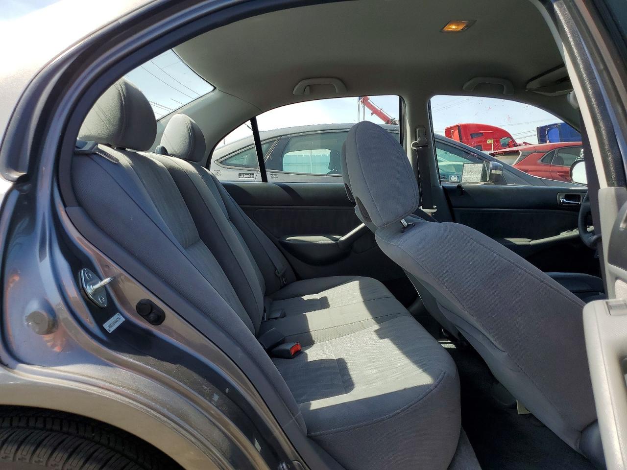 2004 Honda Civic Lx Silver vin: 2HGES16554H607345