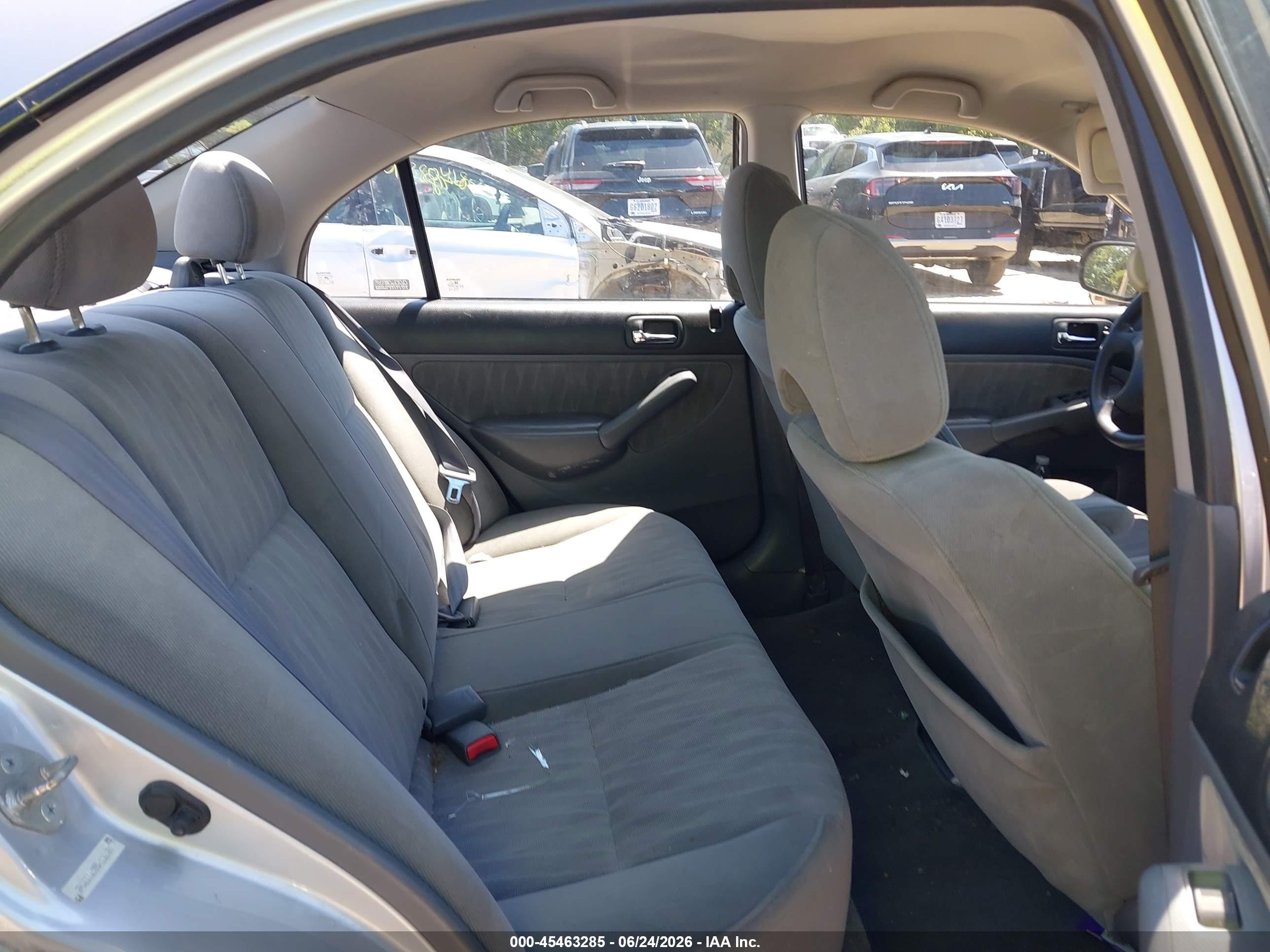 2005 Honda Civic Lx Silver vin: 2HGES16555H536181