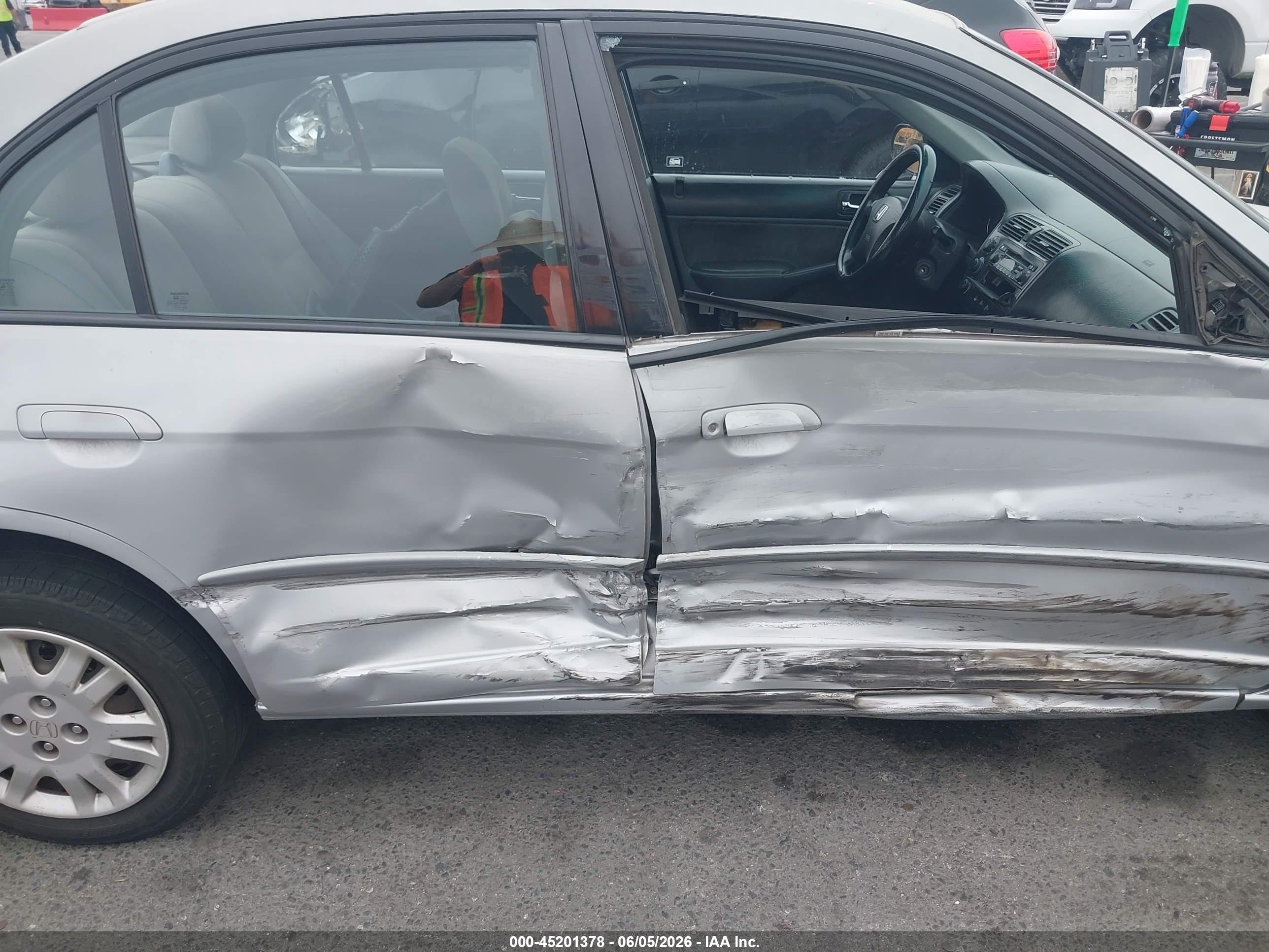 2005 Honda Civic Lx Silver vin: 2HGES16555H602938