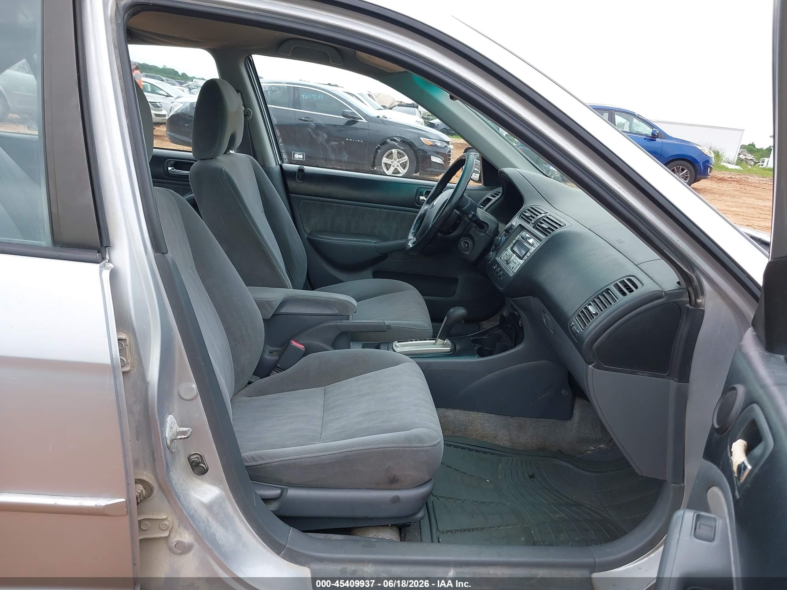2005 Honda Civic Lx Silver vin: 2HGES16555H623398