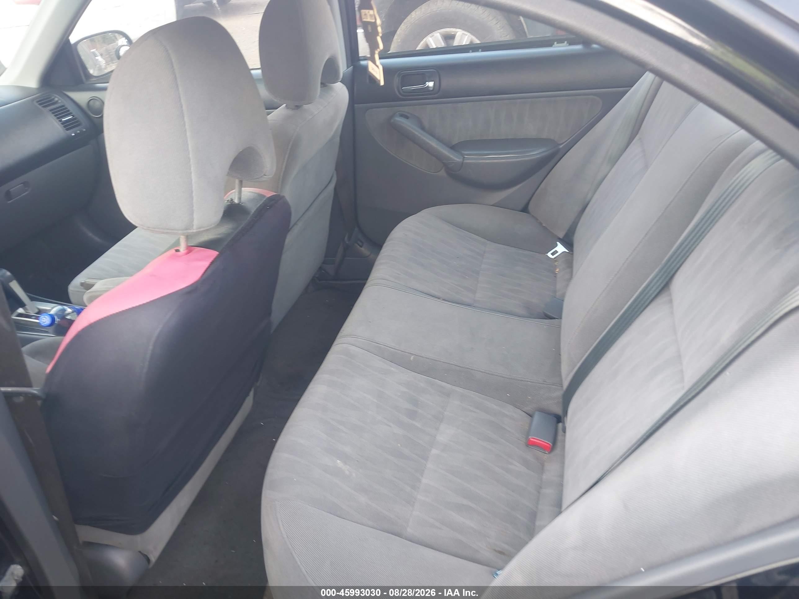 2005 Honda Civic Lx Черный vin: 2HGES16555H633543