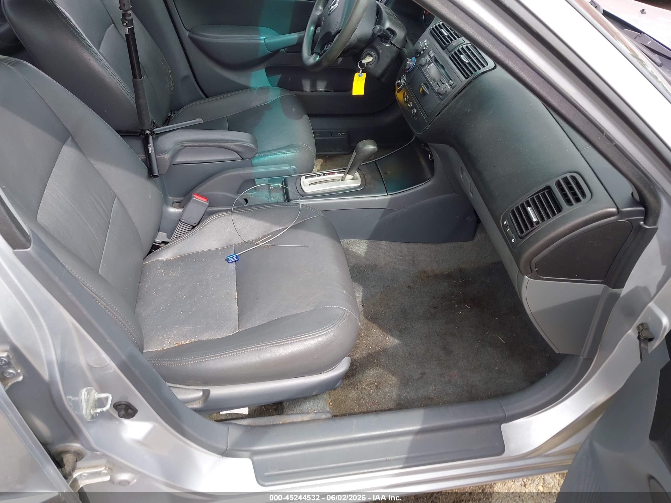 2003 Honda Civic Lx Silver vin: 2HGES16563H583085