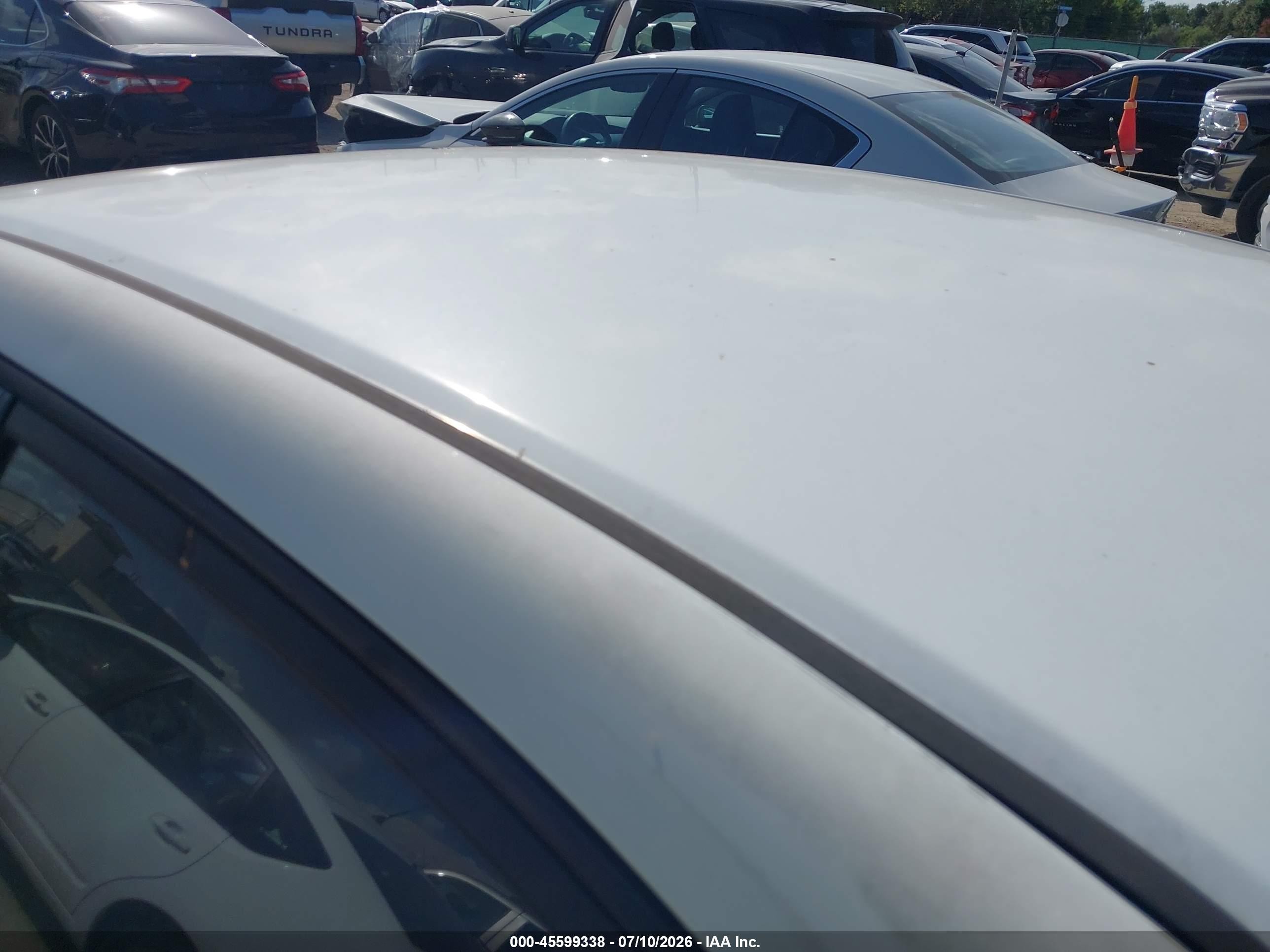 2004 Honda Civic Lx White vin: 2HGES16564H541646