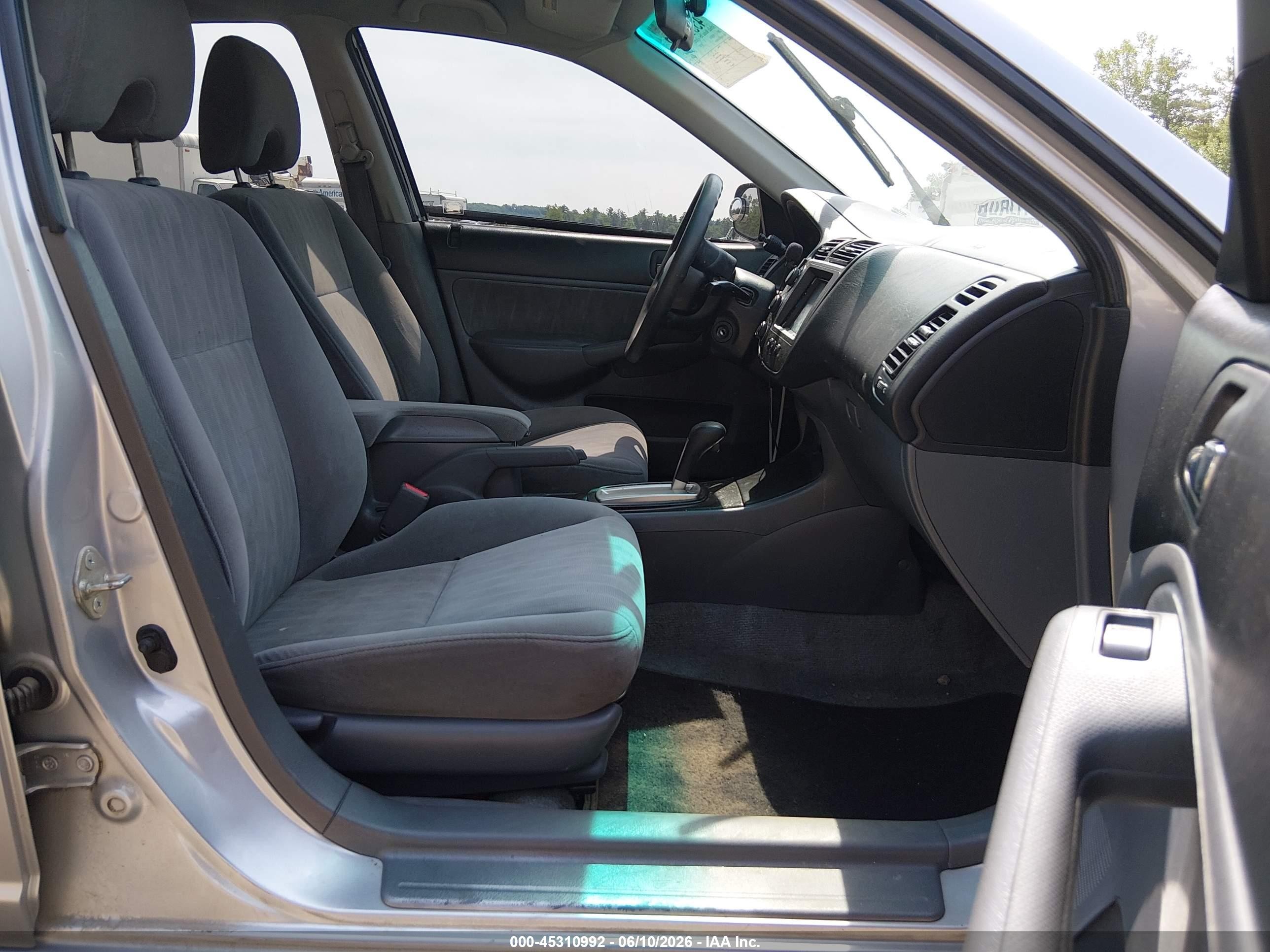 2005 Honda Civic Lx Silver vin: 2HGES16565H595224