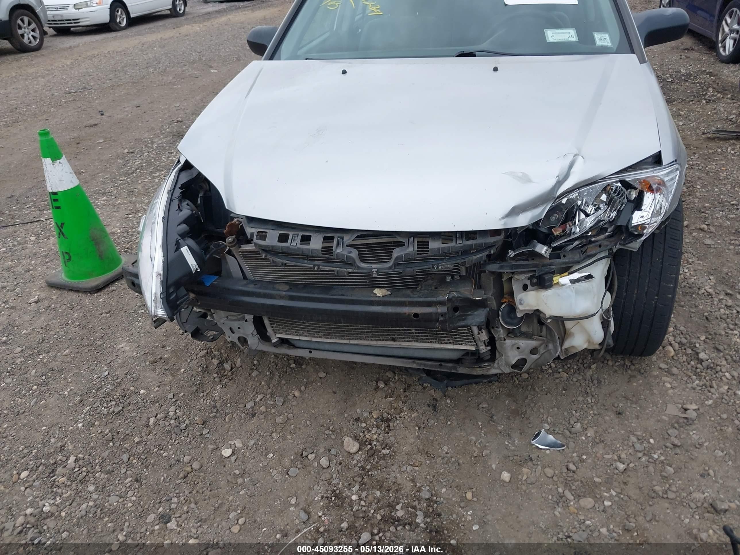 2005 Honda Civic Lx Белый vin: 2HGES16565H615438